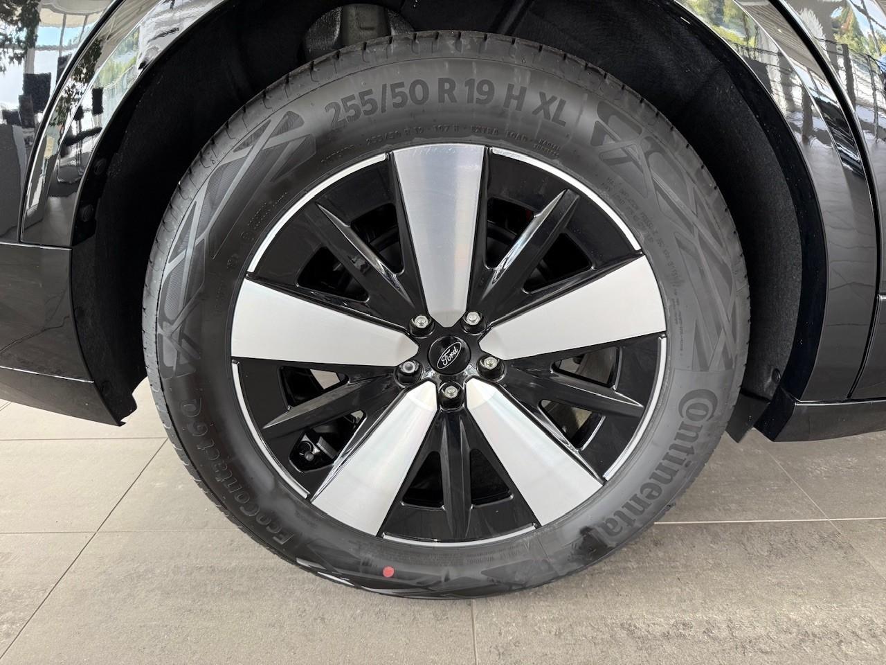 FORD RWD Extended Range *Wärmepumpe* FORD RWD Extended Range *Wärmepumpe*