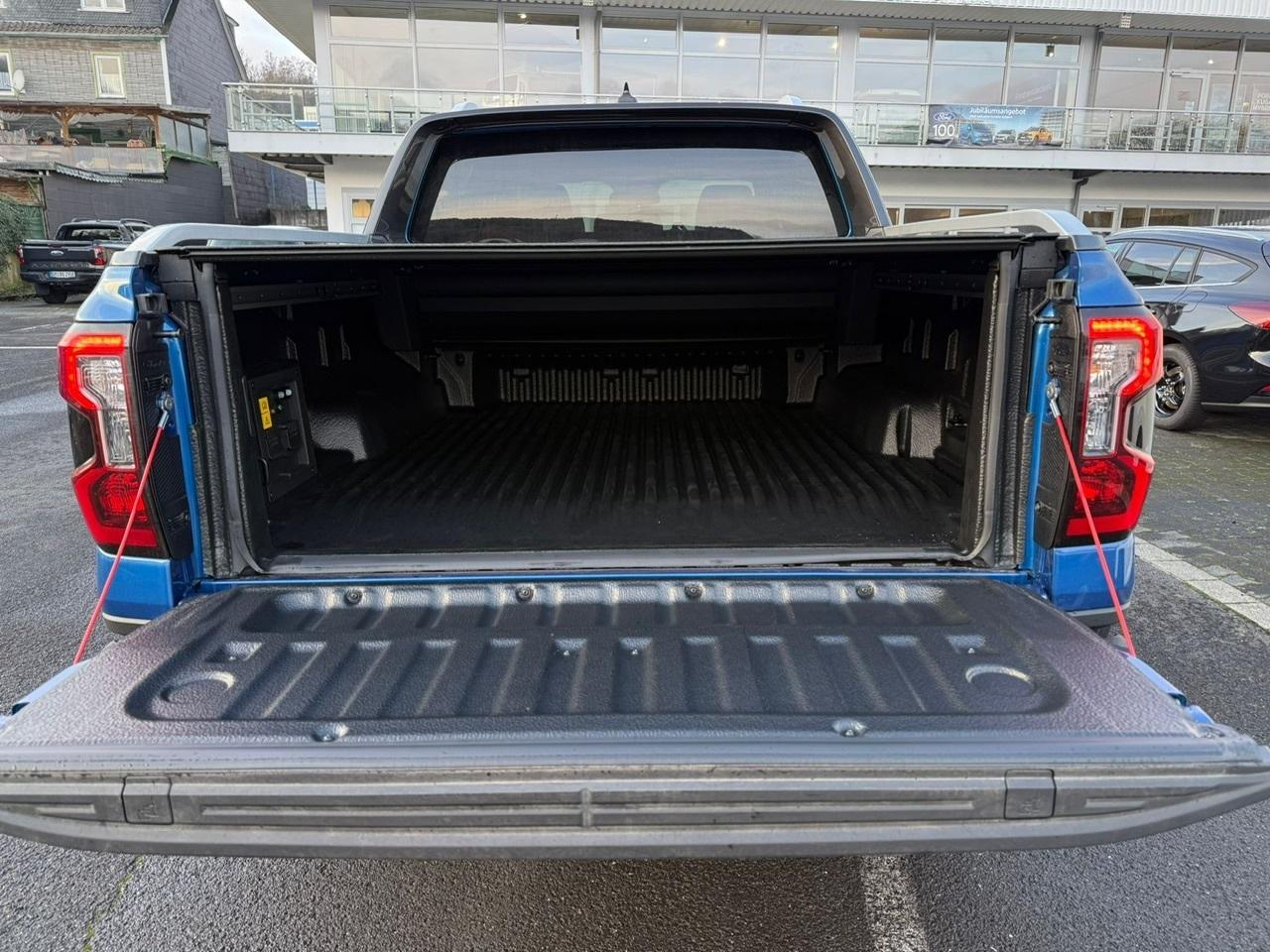 FORD WILDTRAK 281PS PHEV Automatik FORD WILDTRAK 281PS PHEV Automatik