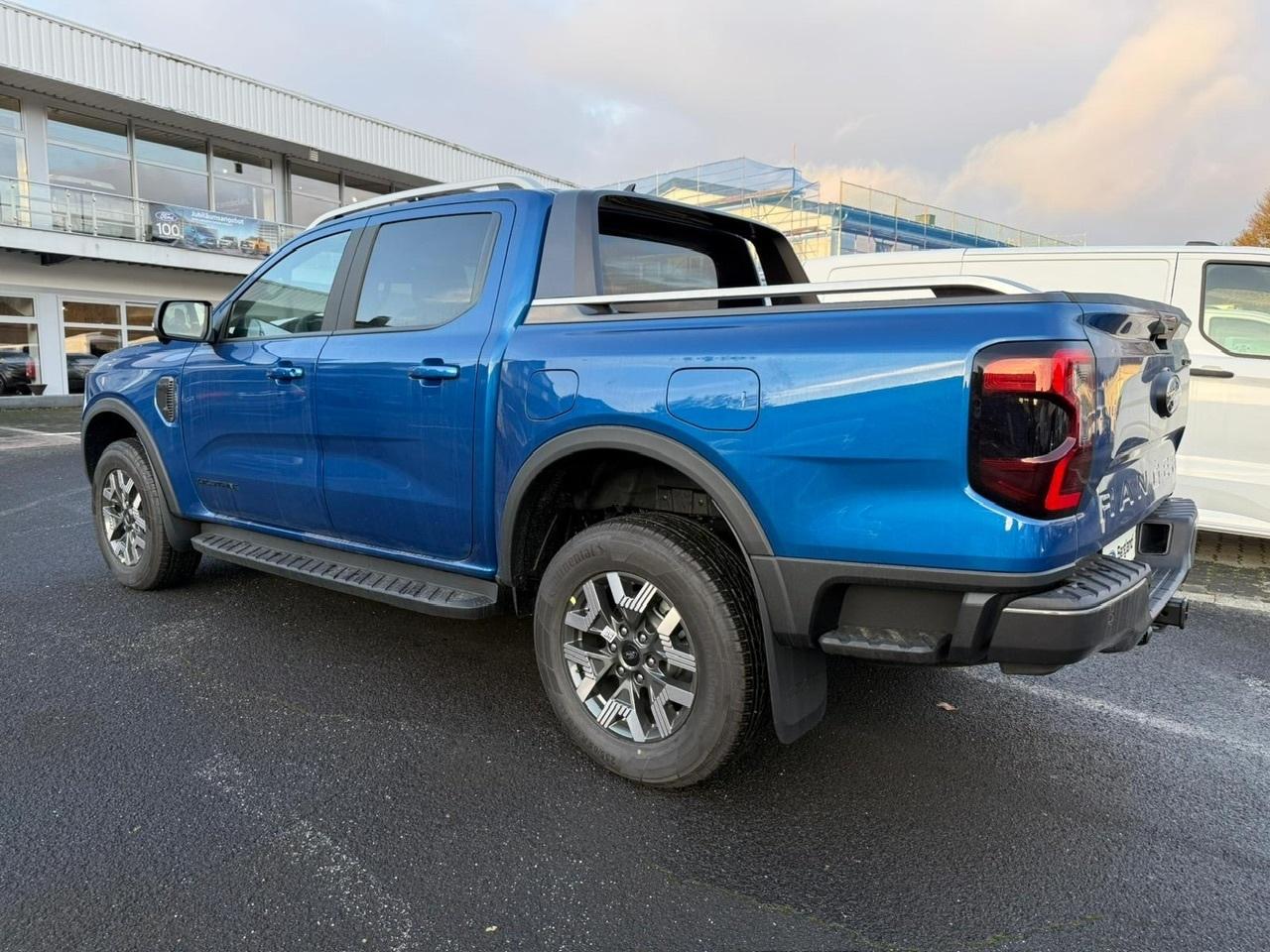 FORD WILDTRAK 281PS PHEV Automatik FORD WILDTRAK 281PS PHEV Automatik