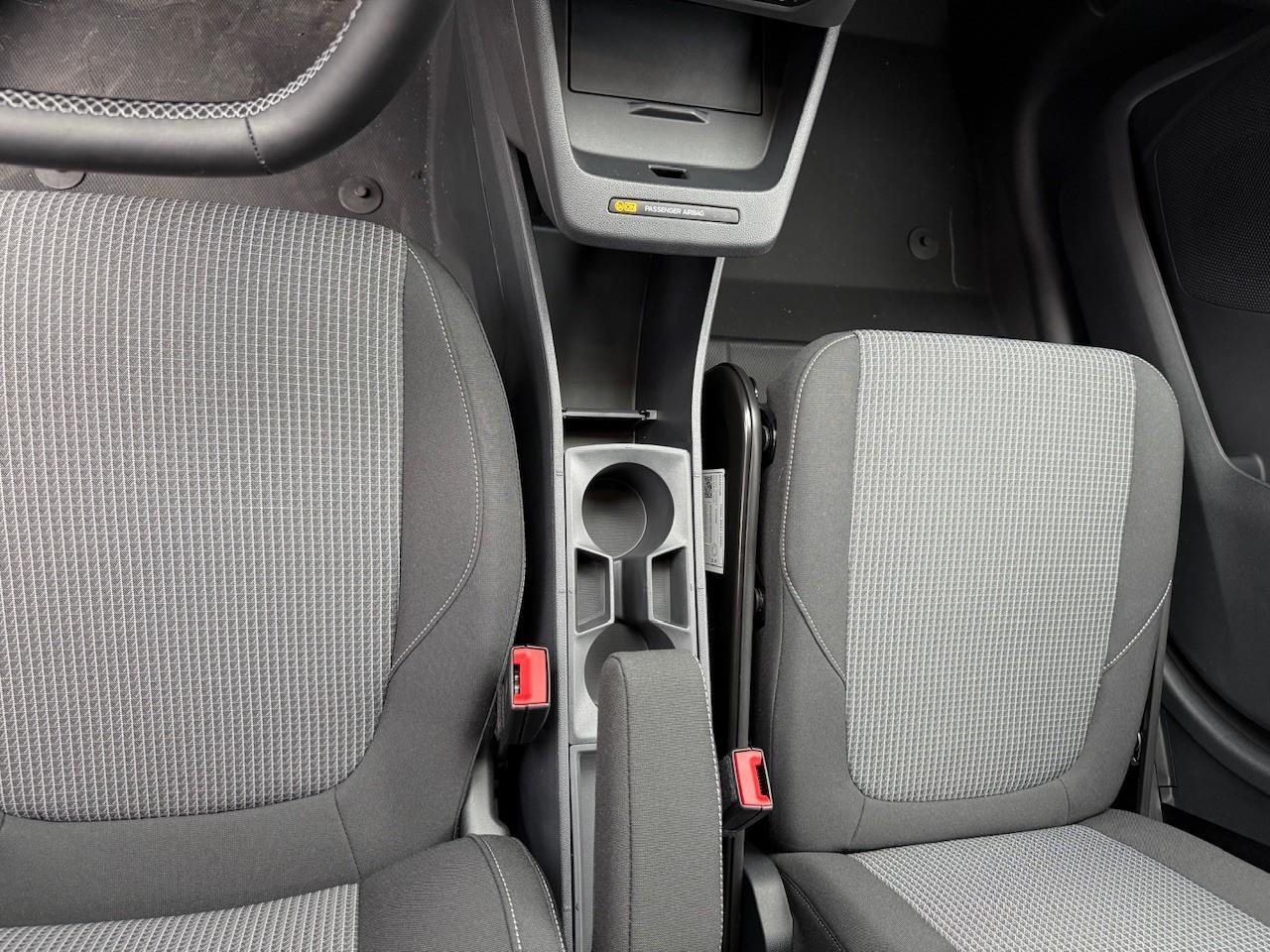 FORD Kastenwagen TREND 54 kWh 136 PS Elektro FORD Kastenwagen TREND 54 kWh 136 PS Elektro