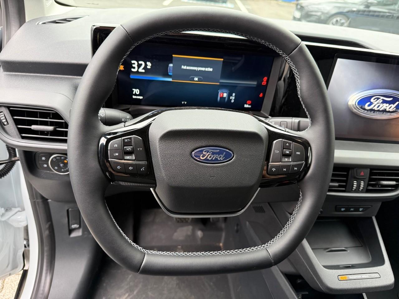 FORD Kastenwagen TREND 54 kWh 136 PS Elektro FORD Kastenwagen TREND 54 kWh 136 PS Elektro