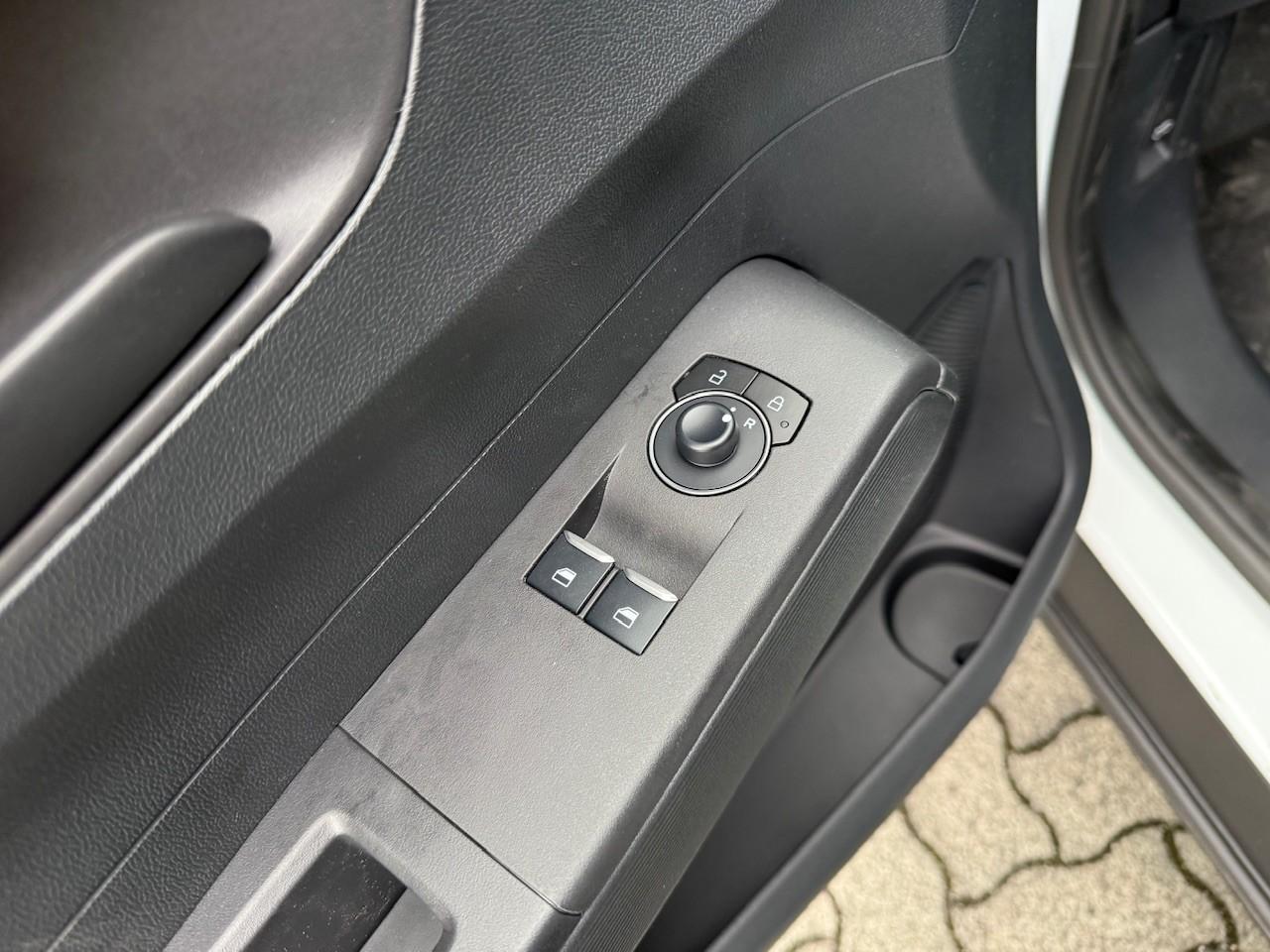 FORD Kastenwagen TREND 54 kWh 136 PS Elektro FORD Kastenwagen TREND 54 kWh 136 PS Elektro