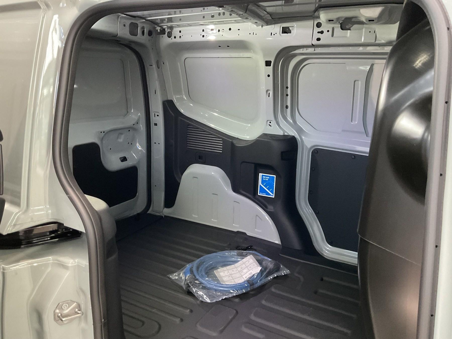 FORD BEV TREND DURCHLADE WINTERPAKET FORD BEV TREND DURCHLADE WINTERPAKET