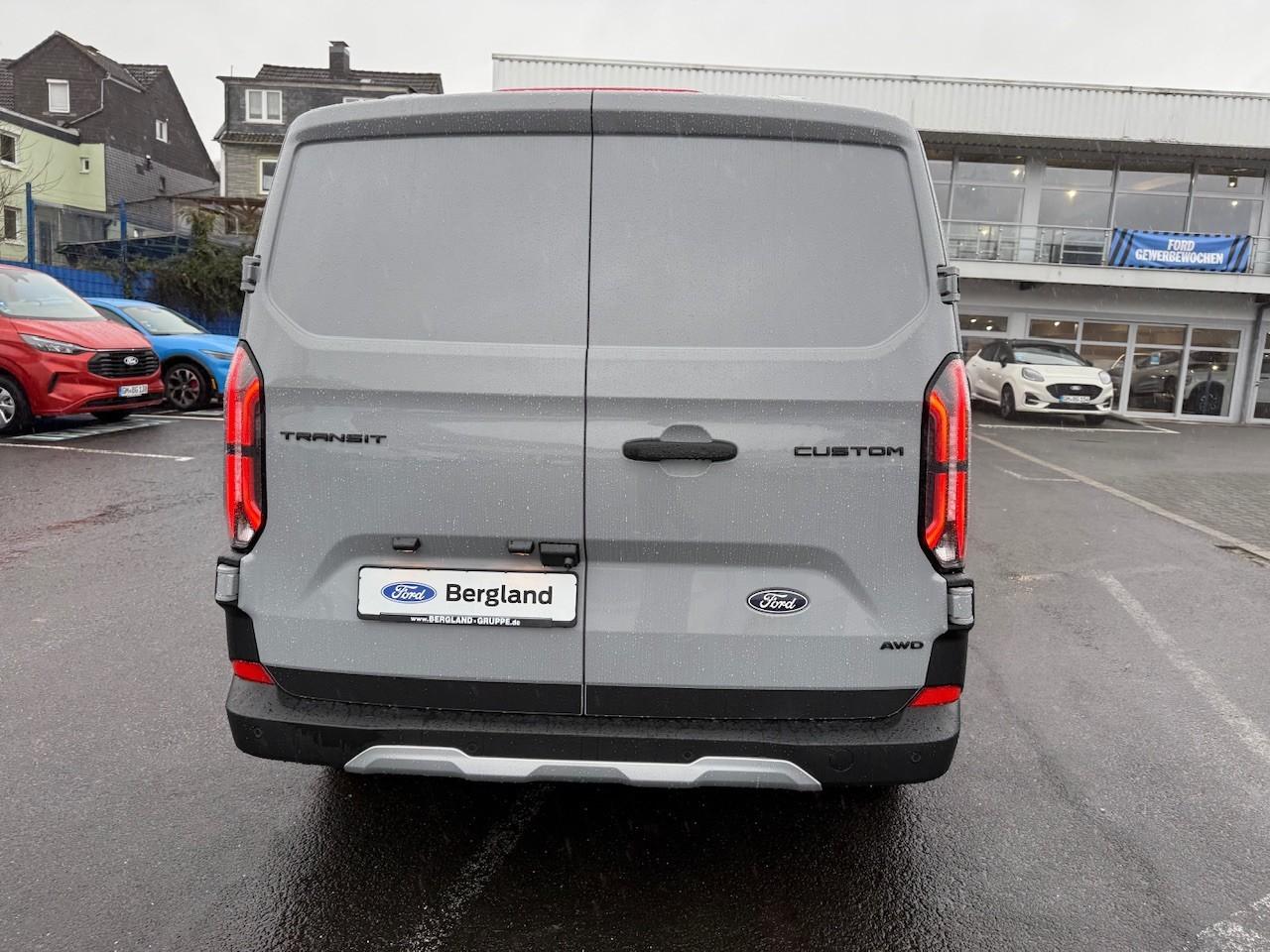 FORD TRAIL 320L1 170PS AWD Automatik Kastenwagen FORD TRAIL 320L1 170PS AWD Automatik Kastenwagen