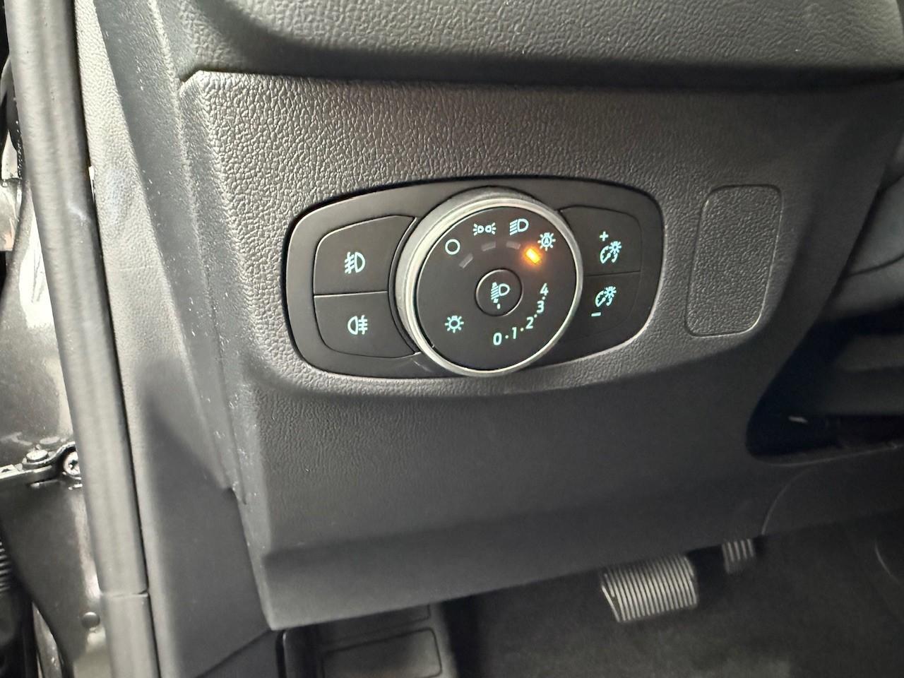 FORD TITANIUM Turnier 1.0l 155PS MHEV Automatik FORD TITANIUM Turnier 1.0l 155PS MHEV Automatik