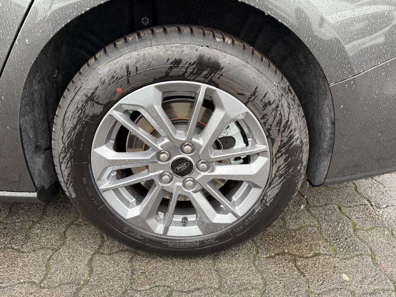 FORD TITANIUM Turnier 1.0l 155PS MHEV Automatik FORD TITANIUM Turnier 1.0l 155PS MHEV Automatik