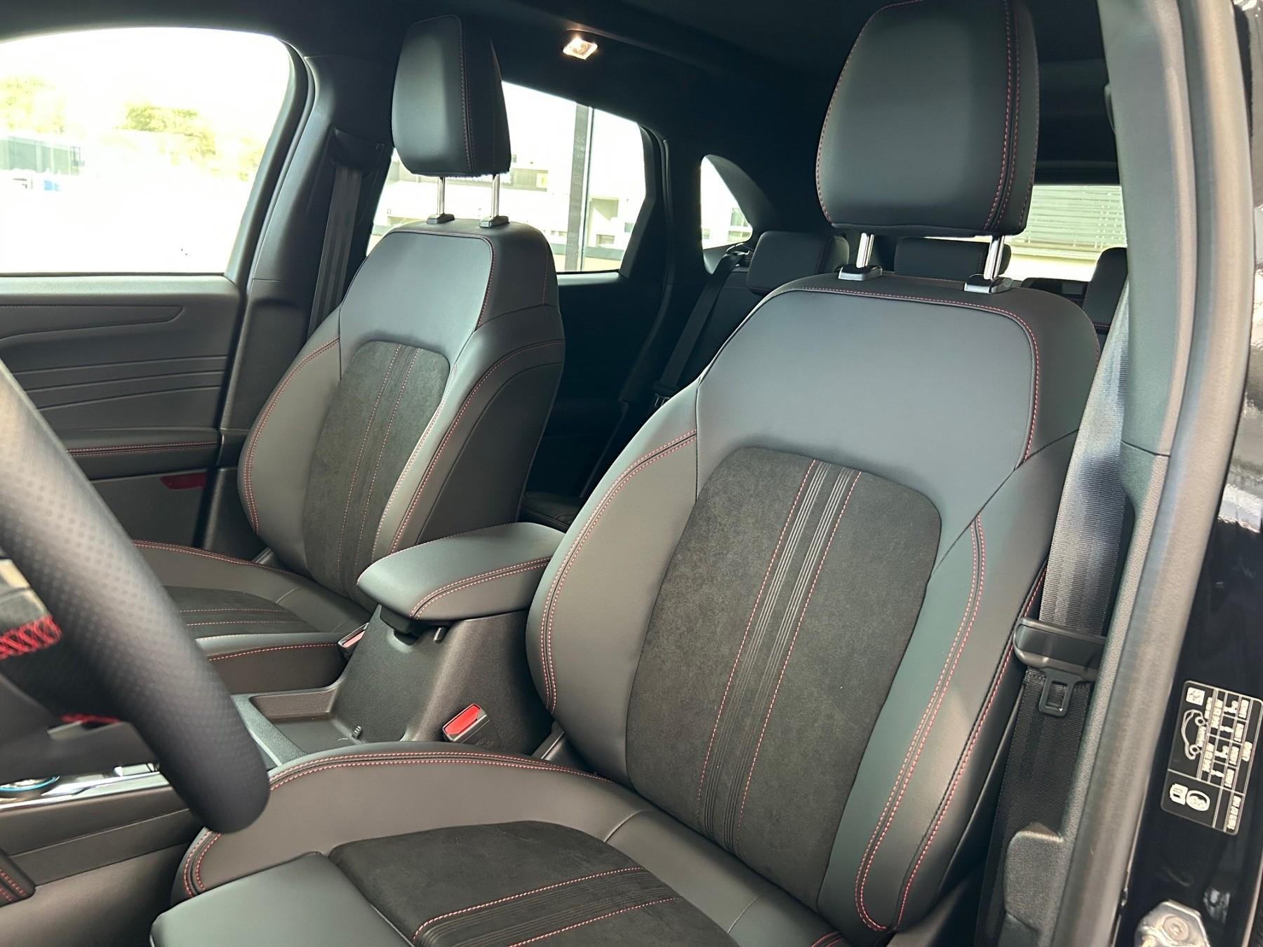 FORD ST-LINE X *Black Package *Matrix-LED *AHK FORD ST-LINE X *Black Package *Matrix-LED *AHK