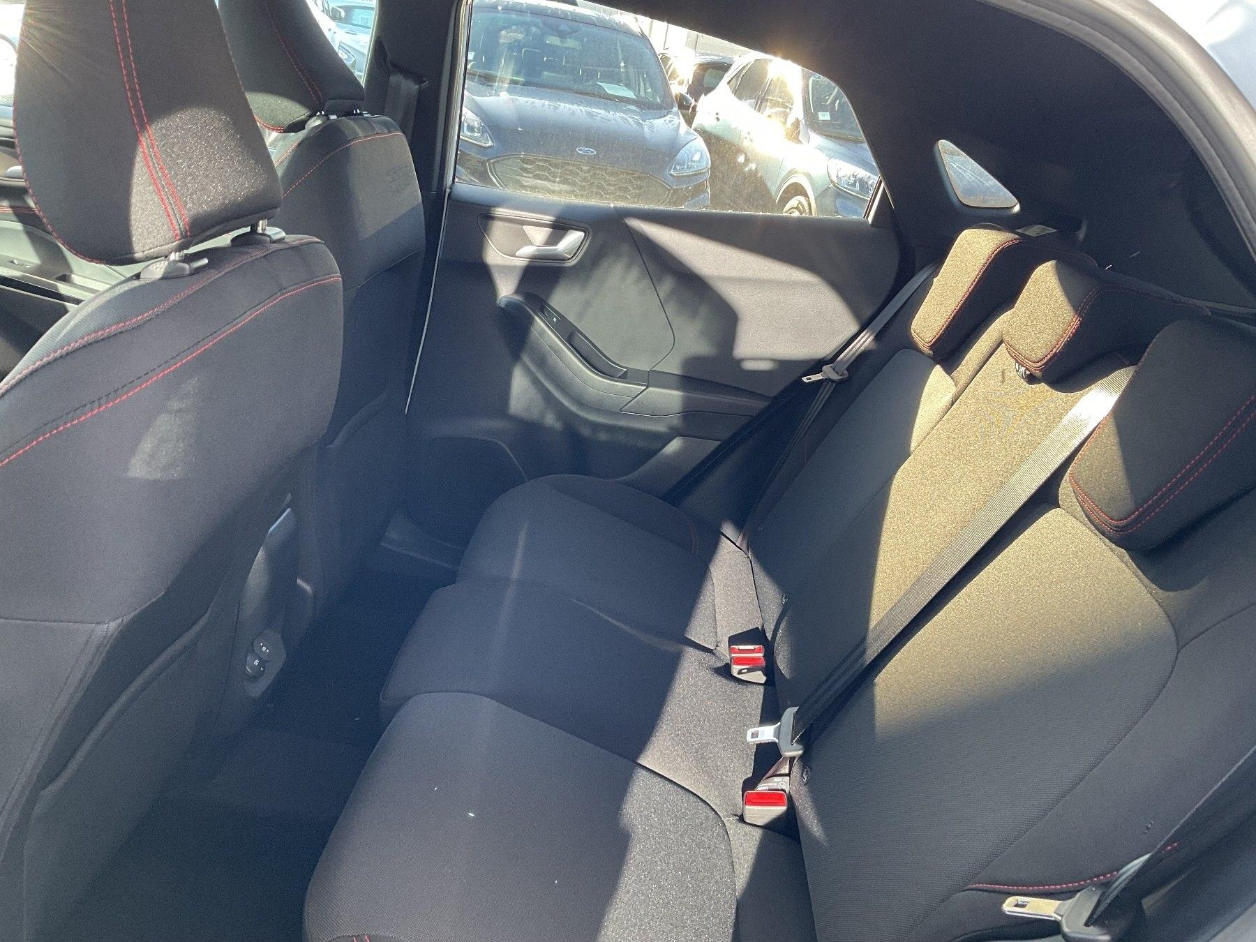 FORD ST-LINE *Fahrer-Assistenz-Paket FORD ST-LINE *Fahrer-Assistenz-Paket