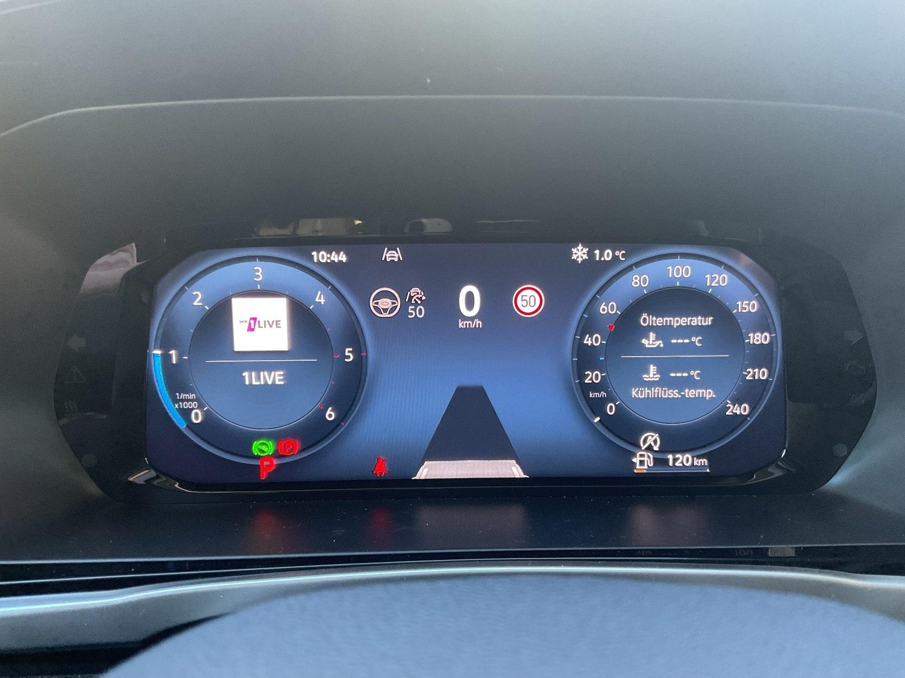 FORD Active L1 *iACC*AHK*LED*NAVI*PDC*RFK*GJR FORD Active L1 *iACC*AHK*LED*NAVI*PDC*RFK*GJR