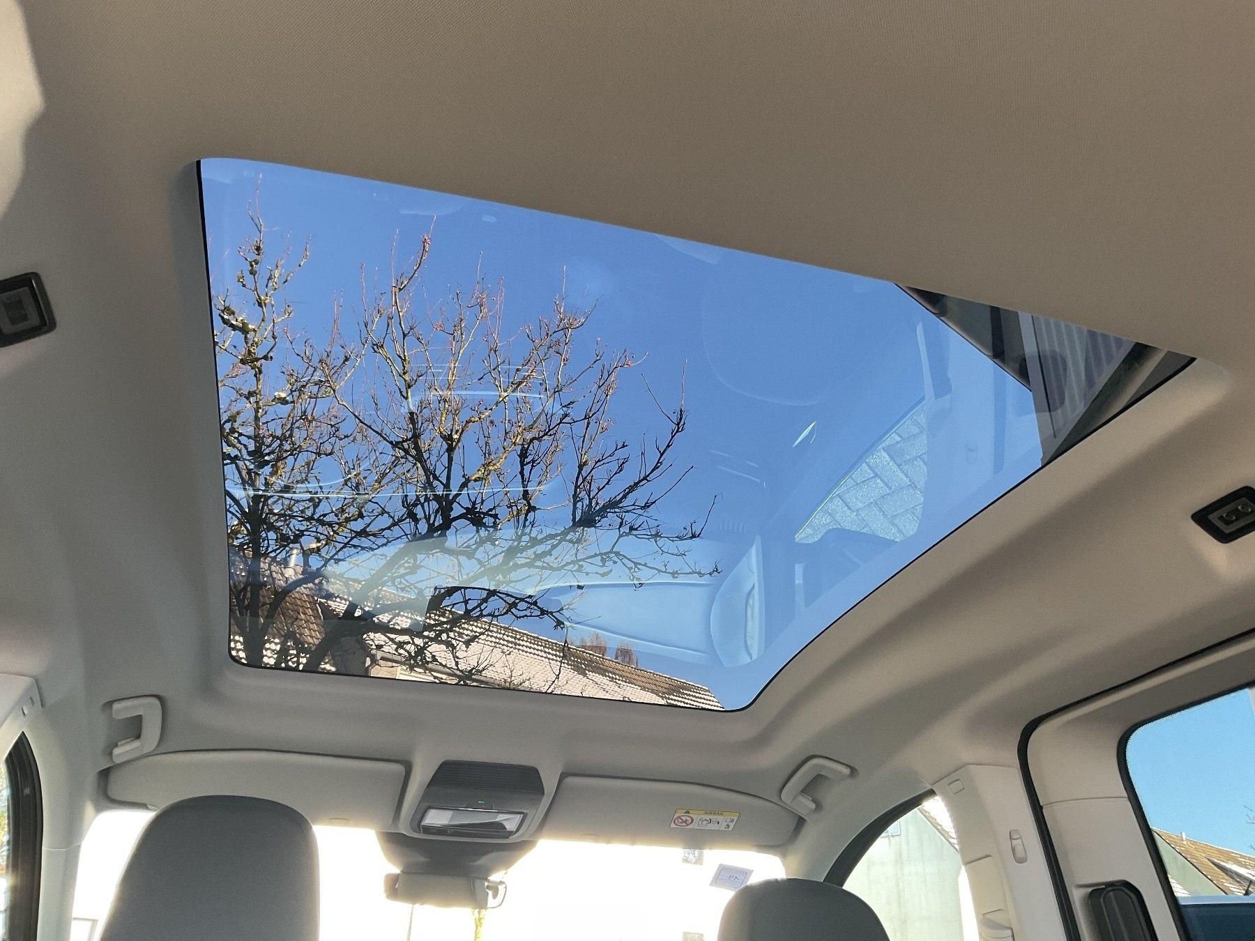 FORD Active L1 *iACC*AHK*LED*NAVI*PDC*RFK*GJR FORD Active L1 *iACC*AHK*LED*NAVI*PDC*RFK*GJR