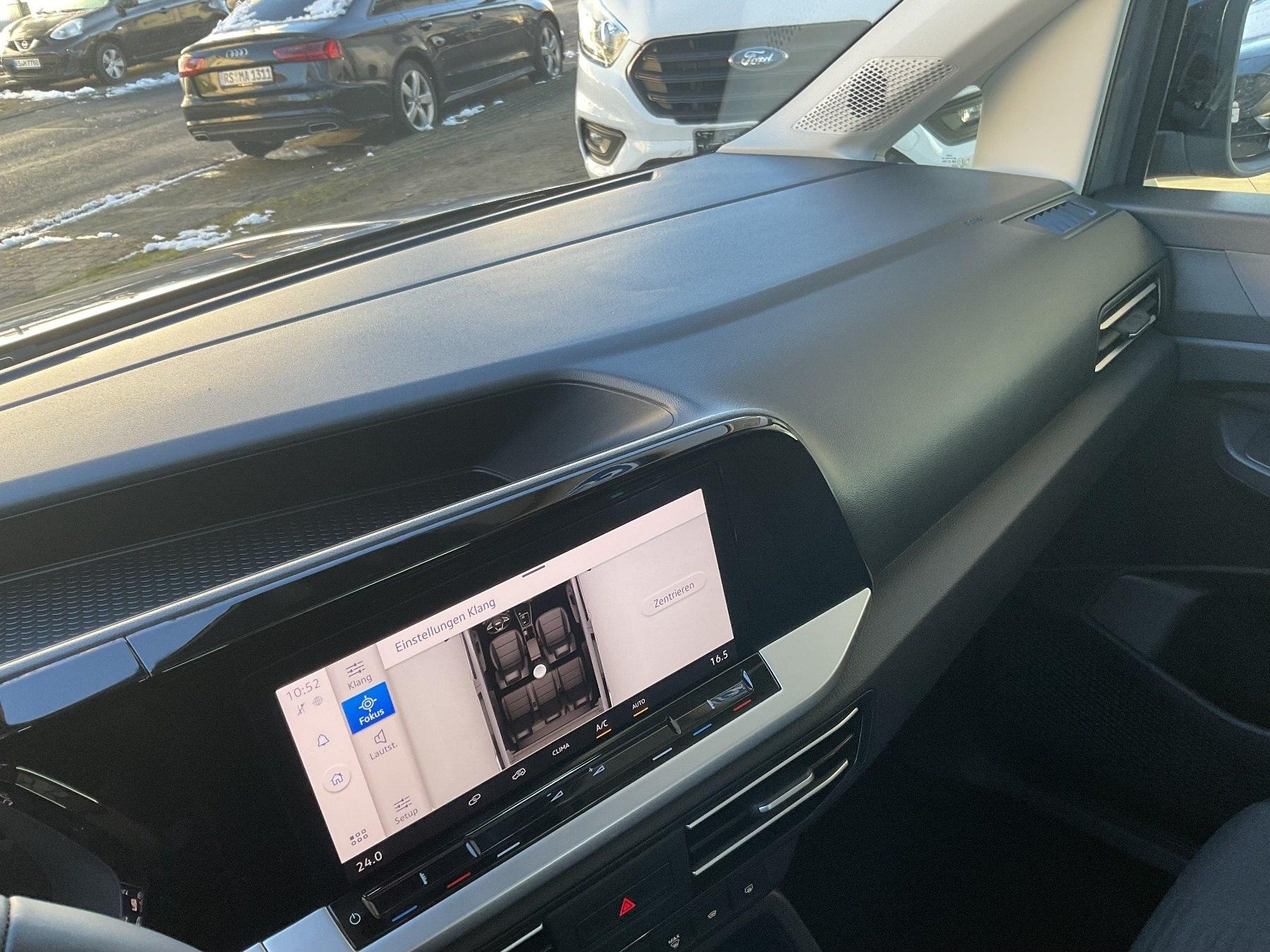 FORD Active L1 *iACC*AHK*LED*NAVI*PDC*RFK*GJR FORD Active L1 *iACC*AHK*LED*NAVI*PDC*RFK*GJR