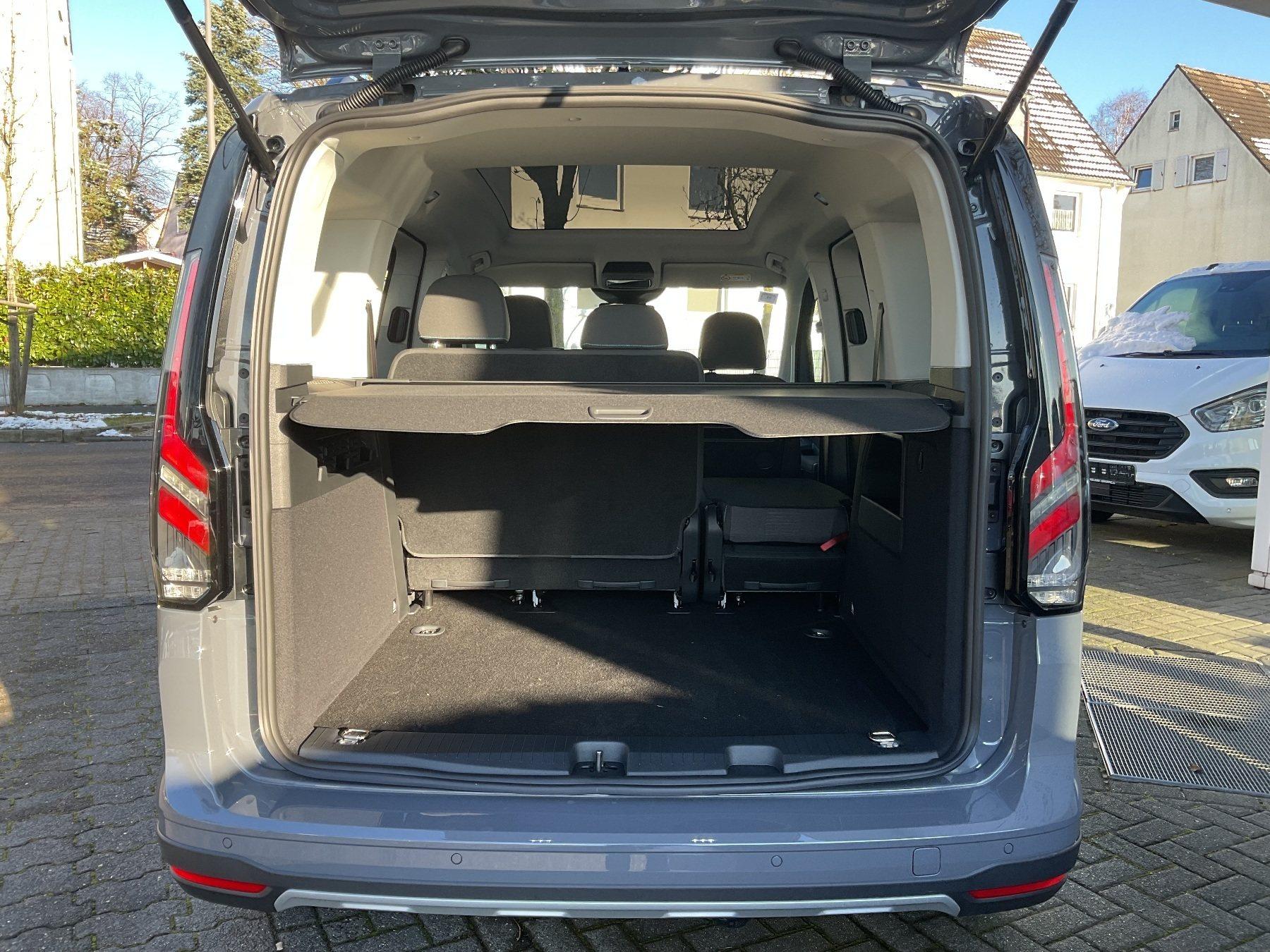 FORD Active L1 *iACC*AHK*LED*NAVI*PDC*RFK*GJR FORD Active L1 *iACC*AHK*LED*NAVI*PDC*RFK*GJR