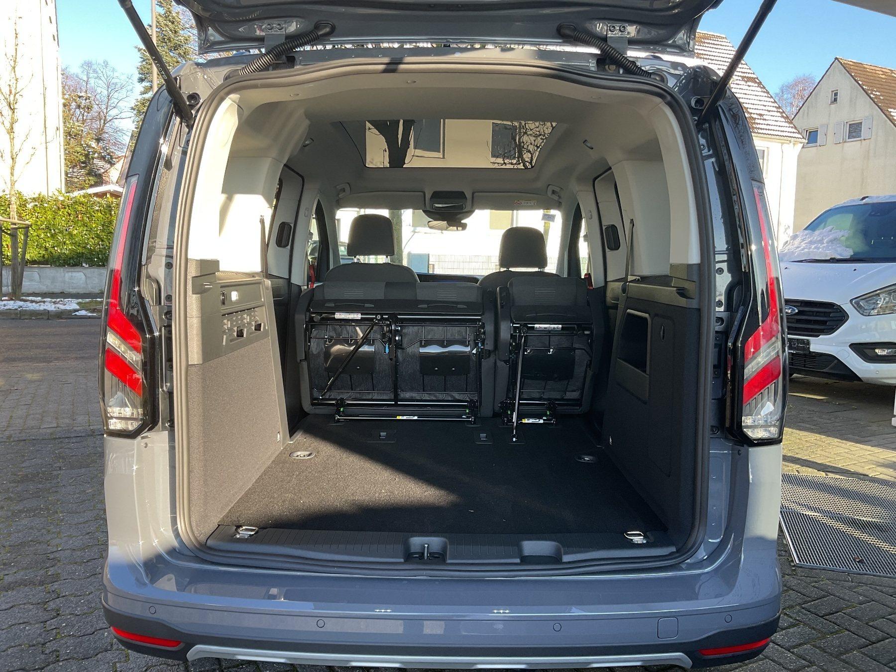 FORD Active L1 *iACC*AHK*LED*NAVI*PDC*RFK*GJR FORD Active L1 *iACC*AHK*LED*NAVI*PDC*RFK*GJR