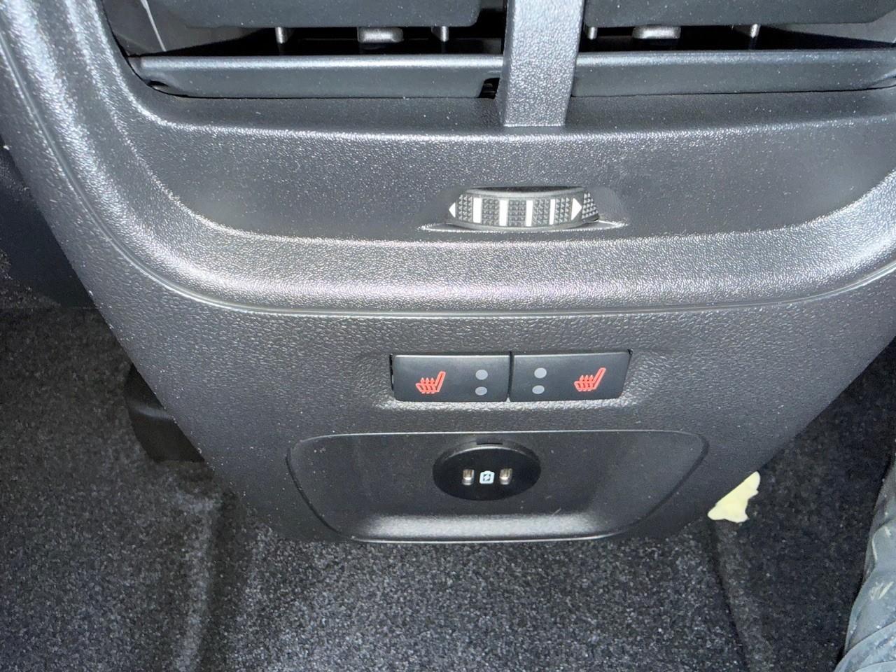 FORD SOUND EDITION 2.5L HEV 180PS Automatik FORD SOUND EDITION 2.5L HEV 180PS Automatik