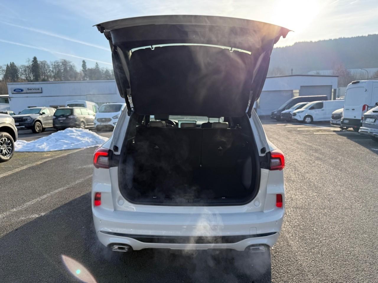 FORD SOUND EDITION 2.5L HEV 180PS Automatik FORD SOUND EDITION 2.5L HEV 180PS Automatik