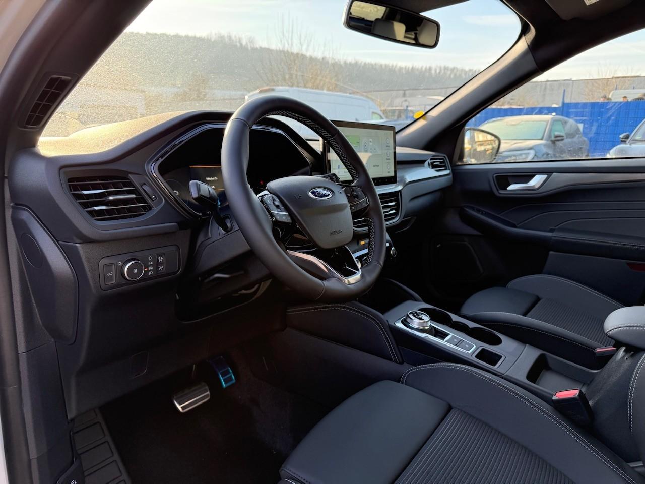 FORD SOUND EDITION 2.5L HEV 180PS Automatik FORD SOUND EDITION 2.5L HEV 180PS Automatik