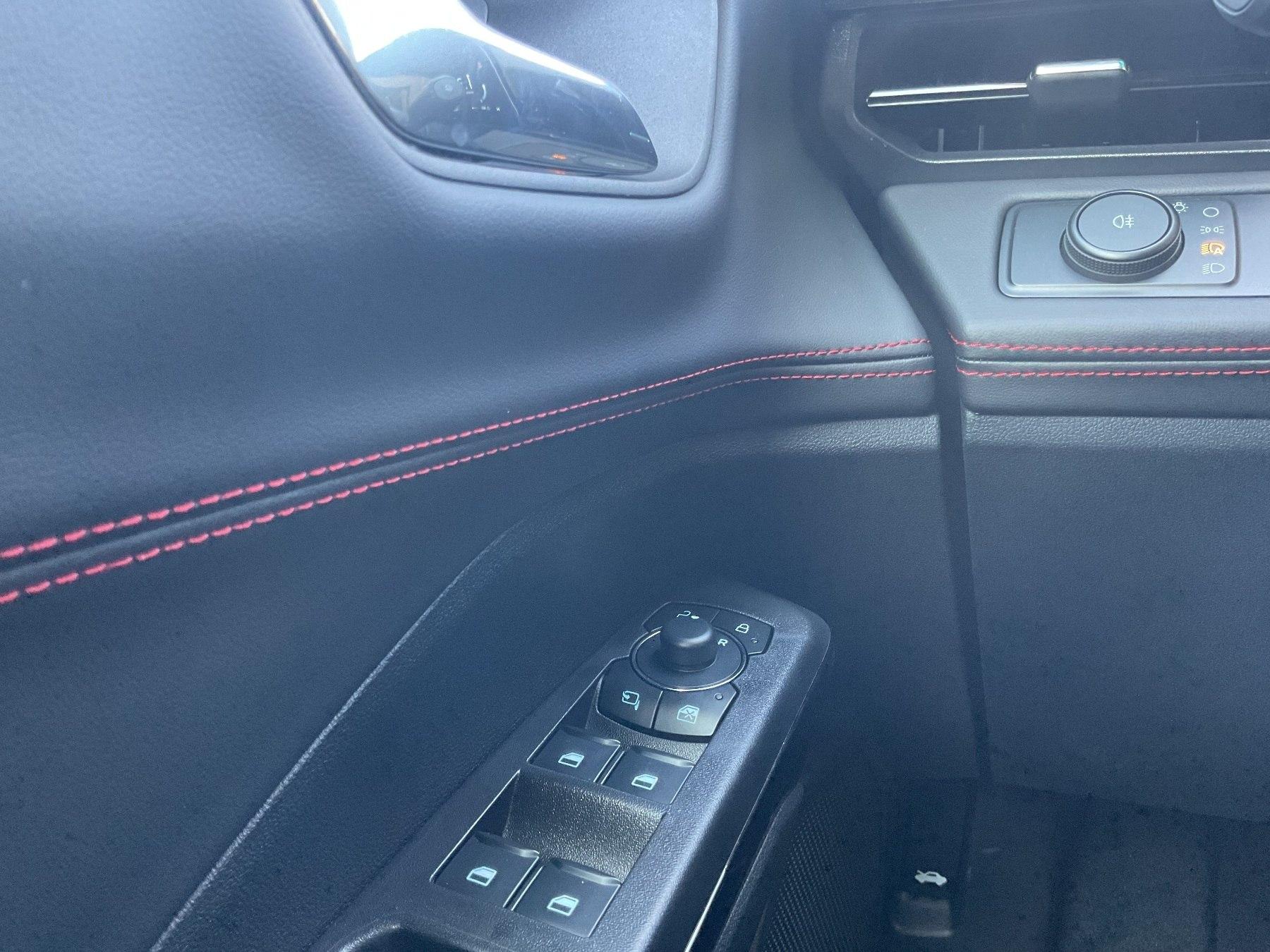 FORD ST-Line X MHEV *LED*iACC*AHK*B&O*PDC*SHZ*Ke FORD ST-Line X MHEV *LED*iACC*AHK*B&O*PDC*SHZ*Ke