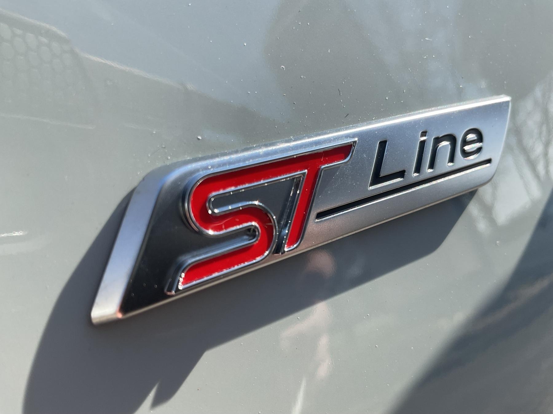 FORD ST-Line X MHEV *LED*iACC*AHK*B&O*PDC*SHZ*Ke FORD ST-Line X MHEV *LED*iACC*AHK*B&O*PDC*SHZ*Ke