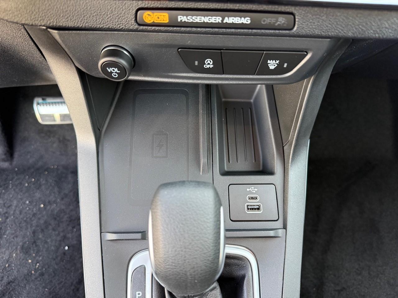 FORD ST-LINE 1.0T 125PS MHEV Automatik FORD ST-LINE 1.0T 125PS MHEV Automatik