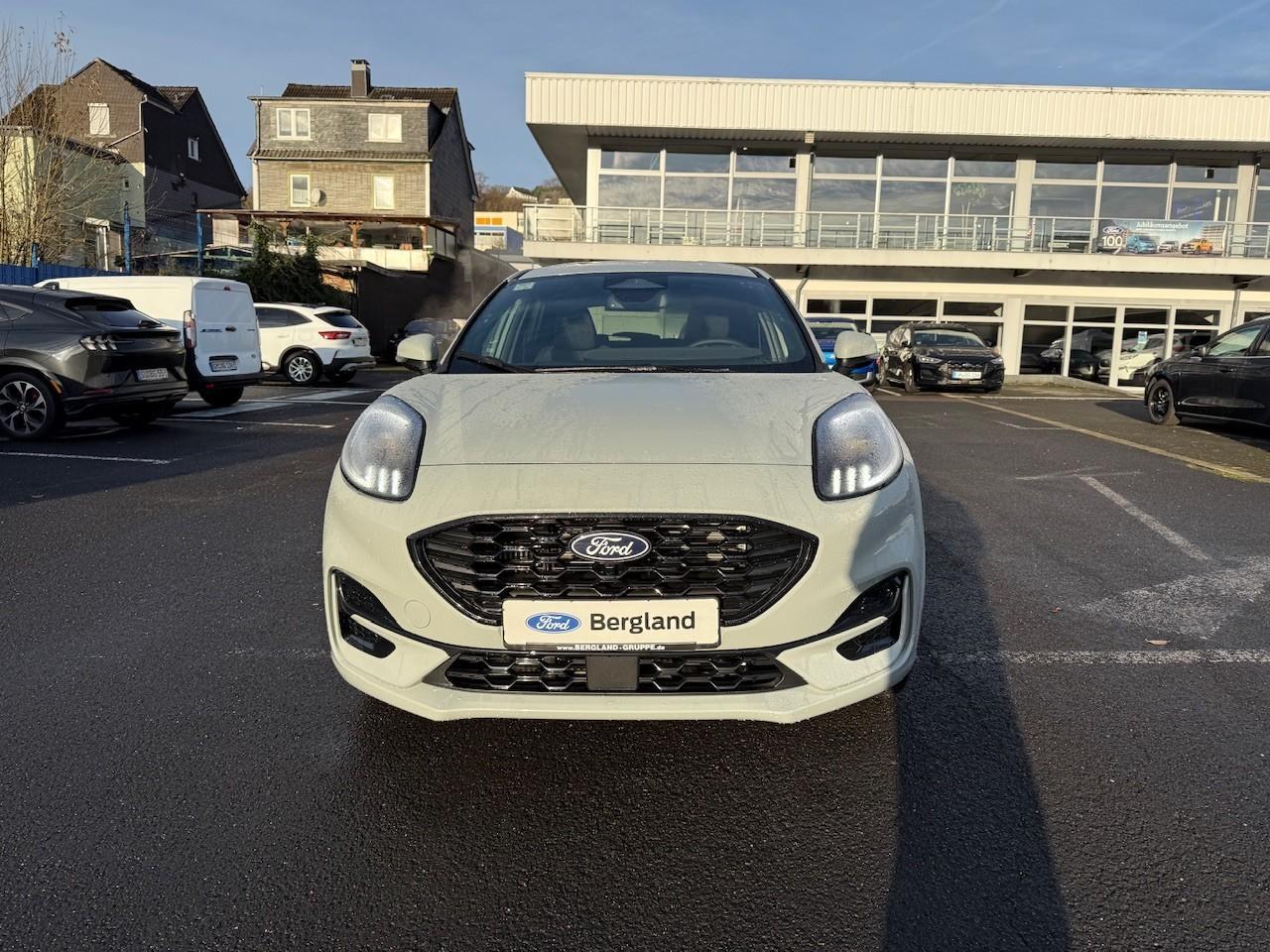 FORD ST-LINE 1.0T 125PS MHEV Automatik FORD ST-LINE 1.0T 125PS MHEV Automatik