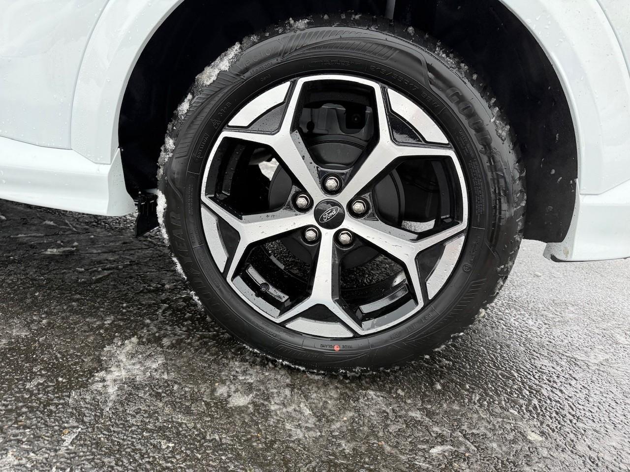 FORD ST-LINE 1.0T 125PS MHEV Automatik FORD ST-LINE 1.0T 125PS MHEV Automatik