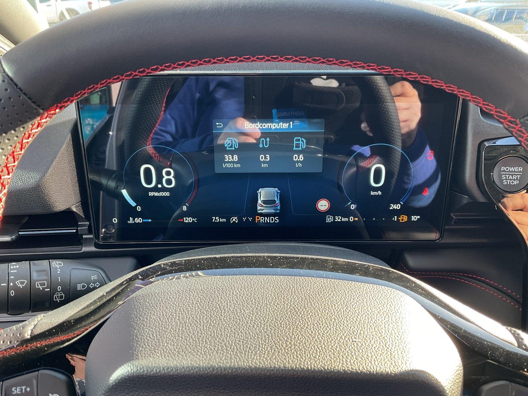 FORD ST-LINE *AHK *LED *GJR *el. Klappe FORD ST-LINE *AHK *LED *GJR *el. Klappe