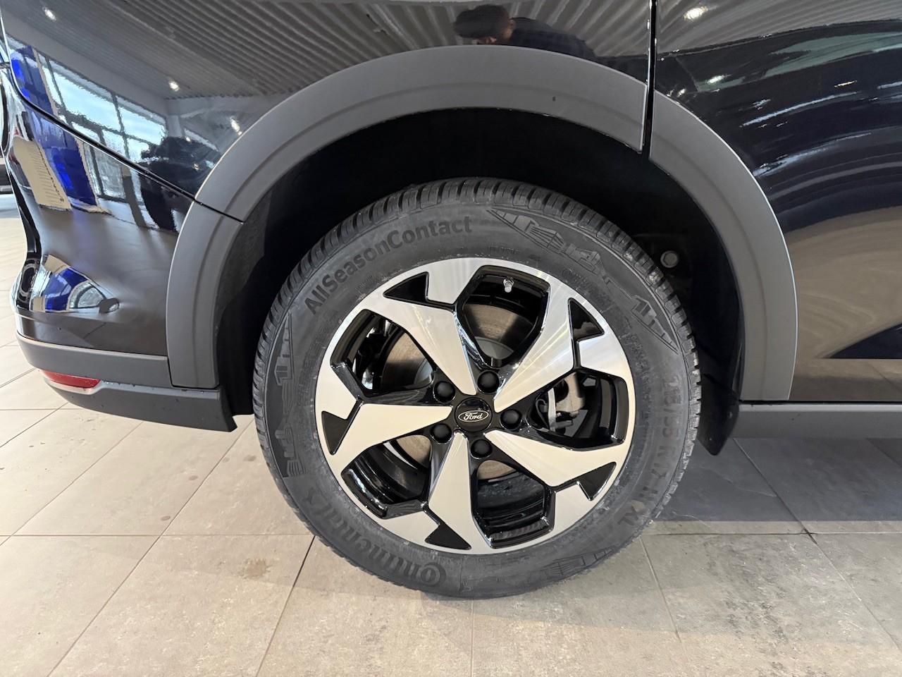 FORD ACTIVE 150PS PHEV Automatik FORD ACTIVE 150PS PHEV Automatik