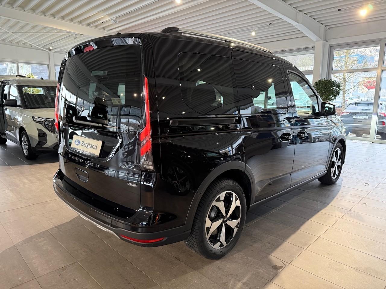 FORD ACTIVE 150PS PHEV Automatik FORD ACTIVE 150PS PHEV Automatik