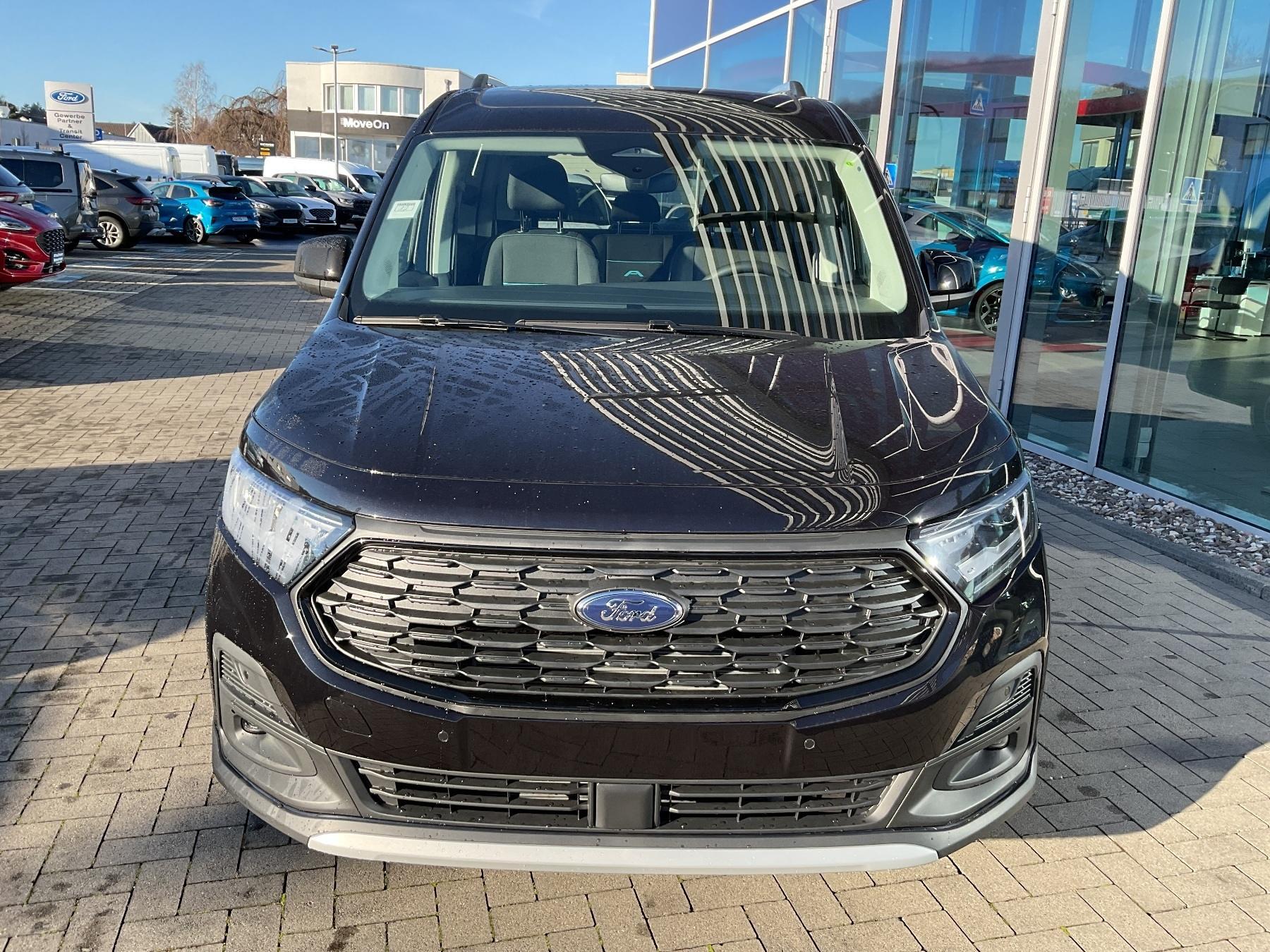 FORD Grand ACTIVE PHEV FORD Grand ACTIVE PHEV