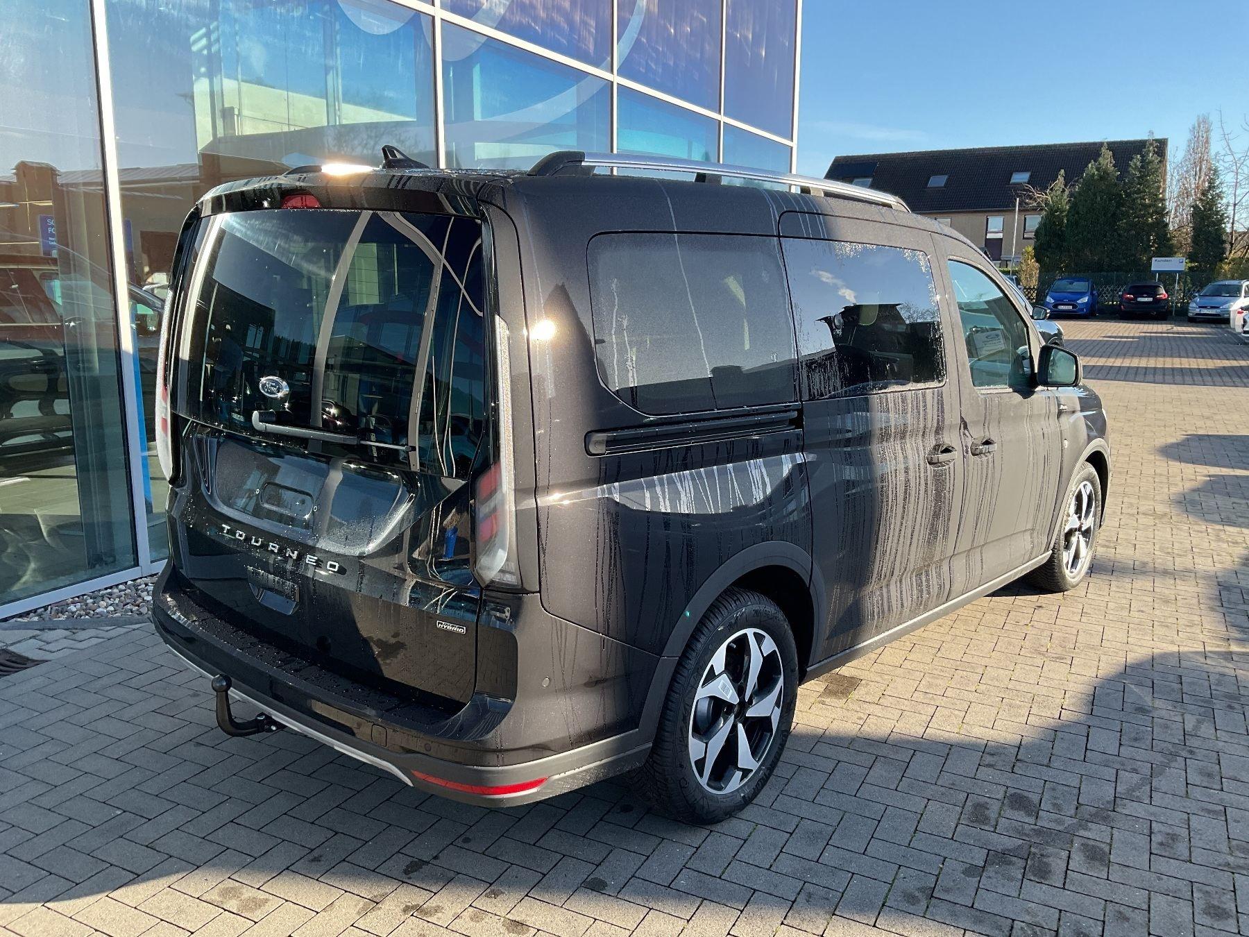 FORD Grand ACTIVE PHEV FORD Grand ACTIVE PHEV