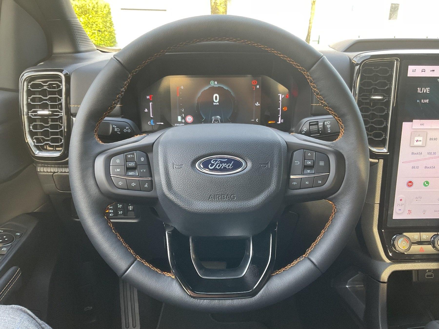 FORD Wildtrak Doppelkabine LKW *iACC*360*AHK* FORD Wildtrak Doppelkabine LKW *iACC*360*AHK*