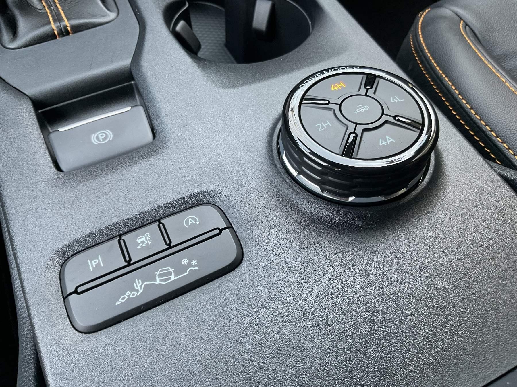 FORD Wildtrak Doppelkabine LKW *iACC*360*AHK* FORD Wildtrak Doppelkabine LKW *iACC*360*AHK*