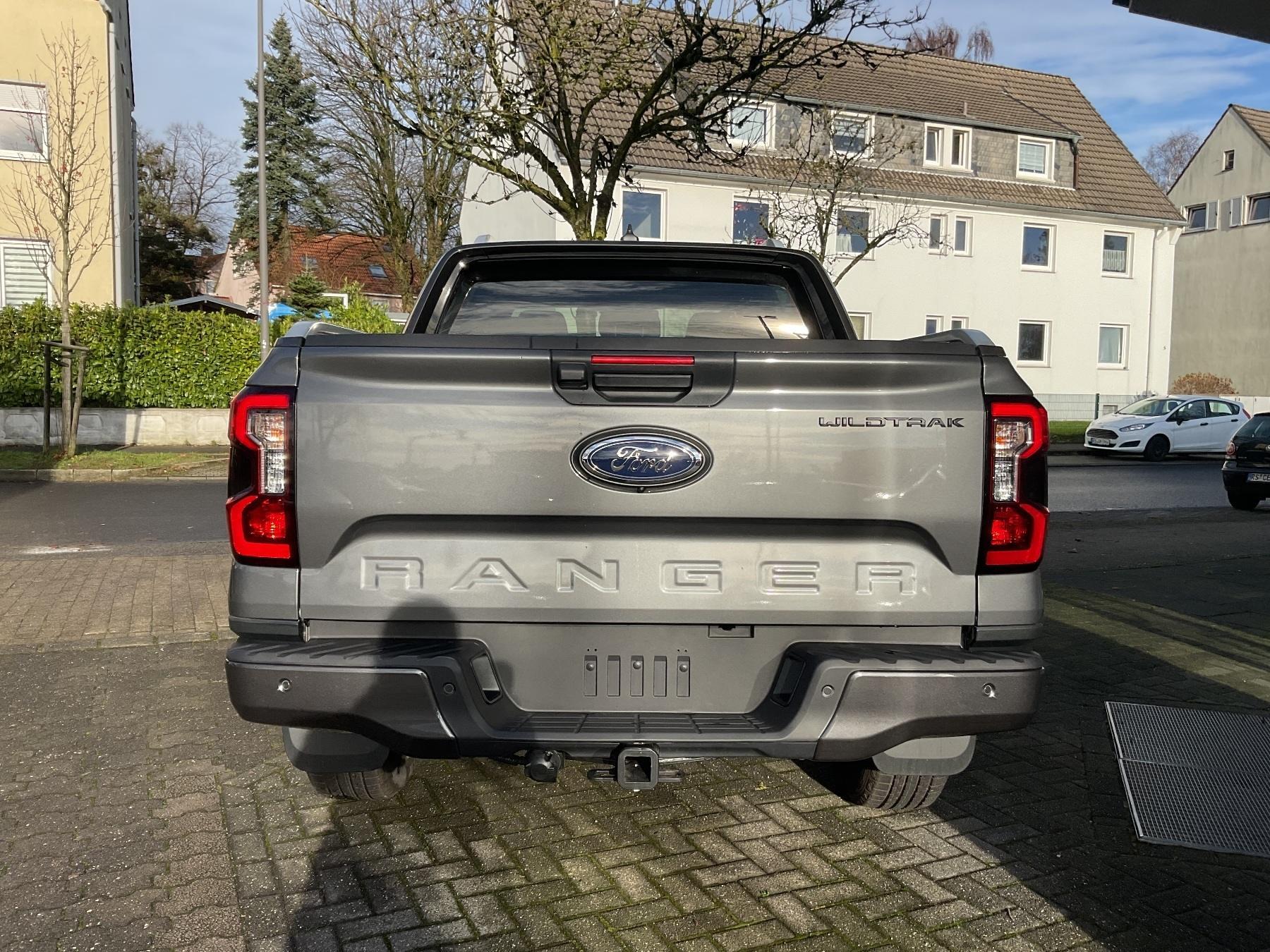 FORD Wildtrak Doppelkabine LKW *iACC*360*AHK* FORD Wildtrak Doppelkabine LKW *iACC*360*AHK*