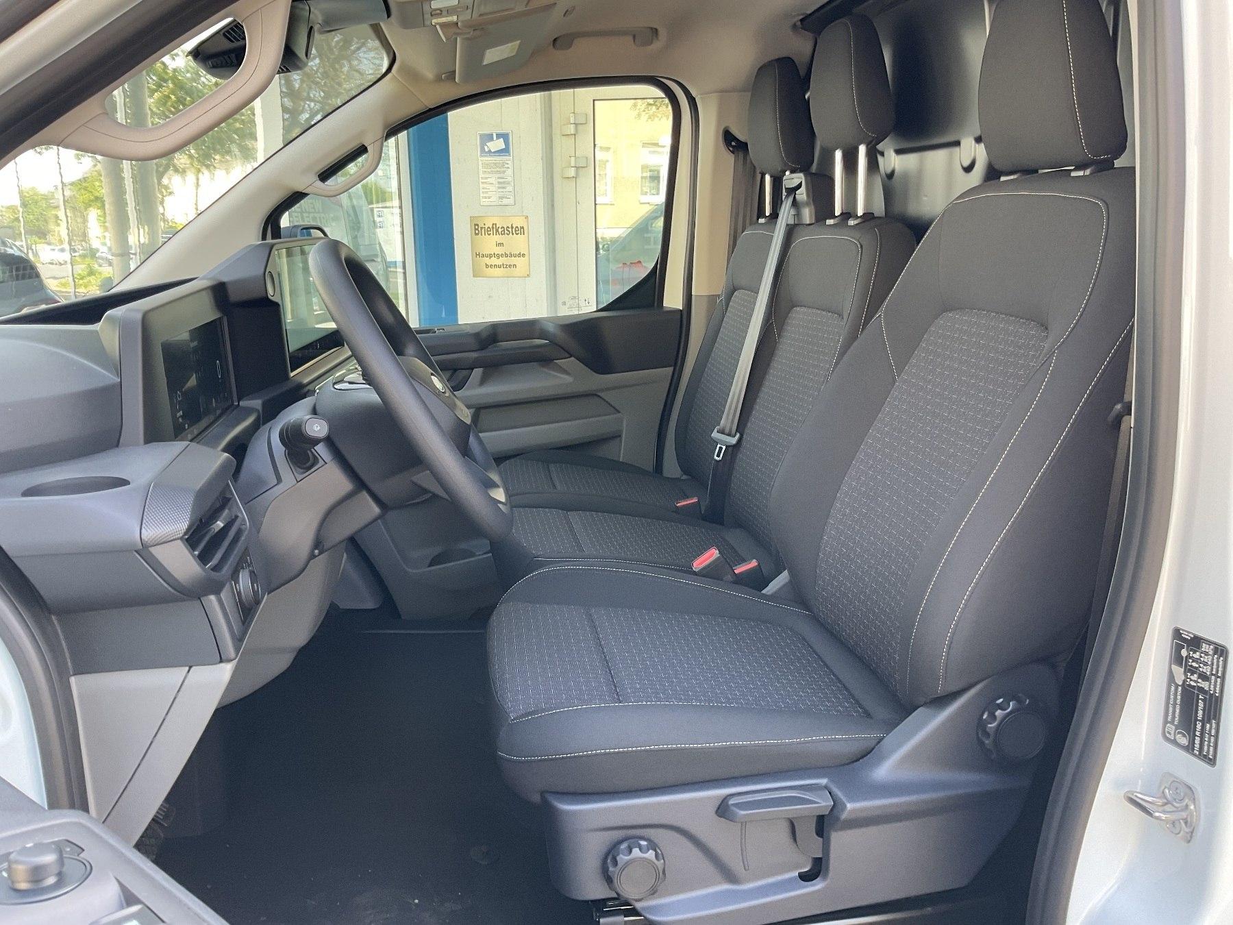 FORD PHEV Trend 320L1 *LED*GRA* FORD PHEV Trend 320L1 *LED*GRA*