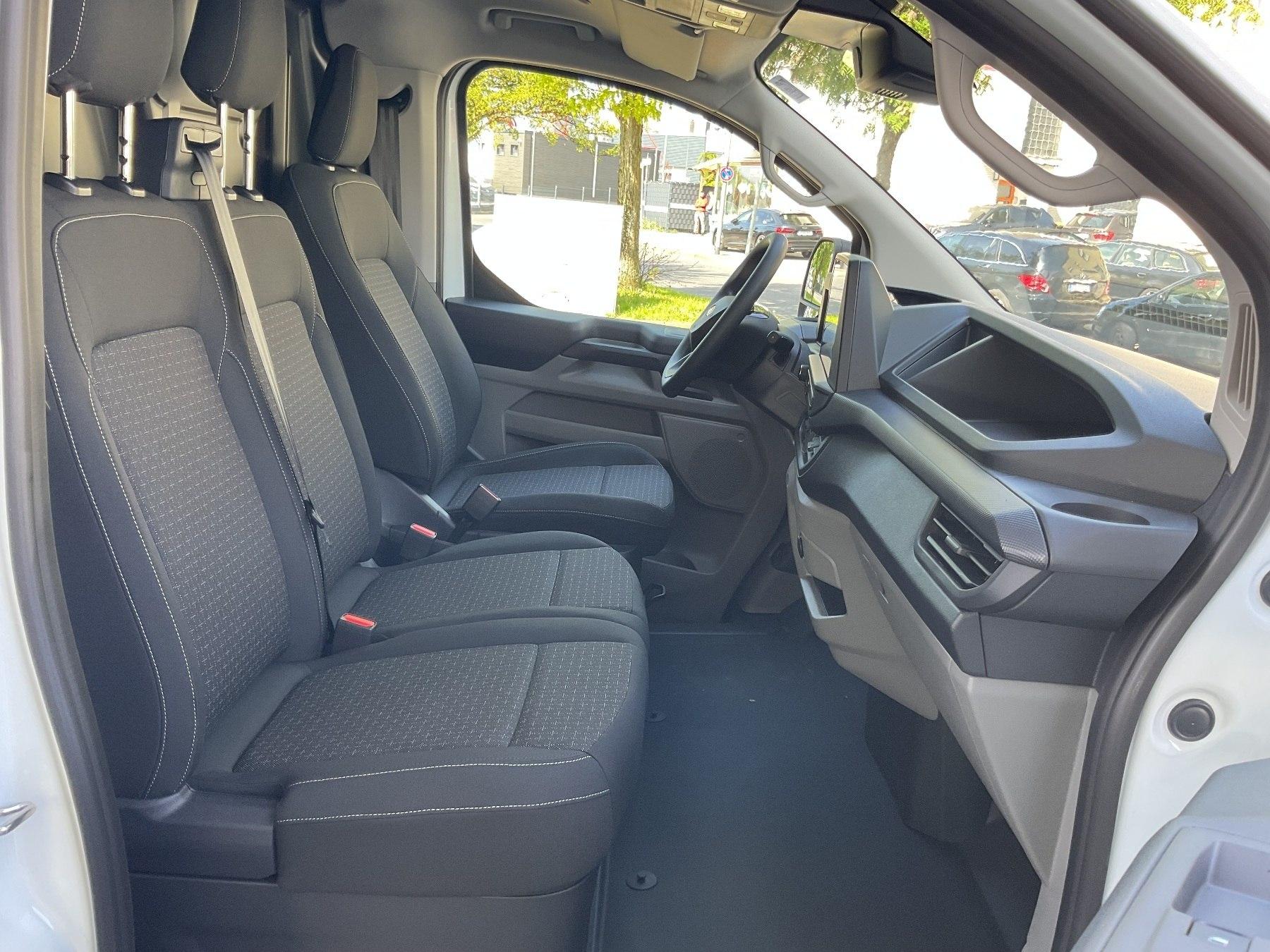 FORD PHEV Trend 320L1 *LED*GRA* FORD PHEV Trend 320L1 *LED*GRA*