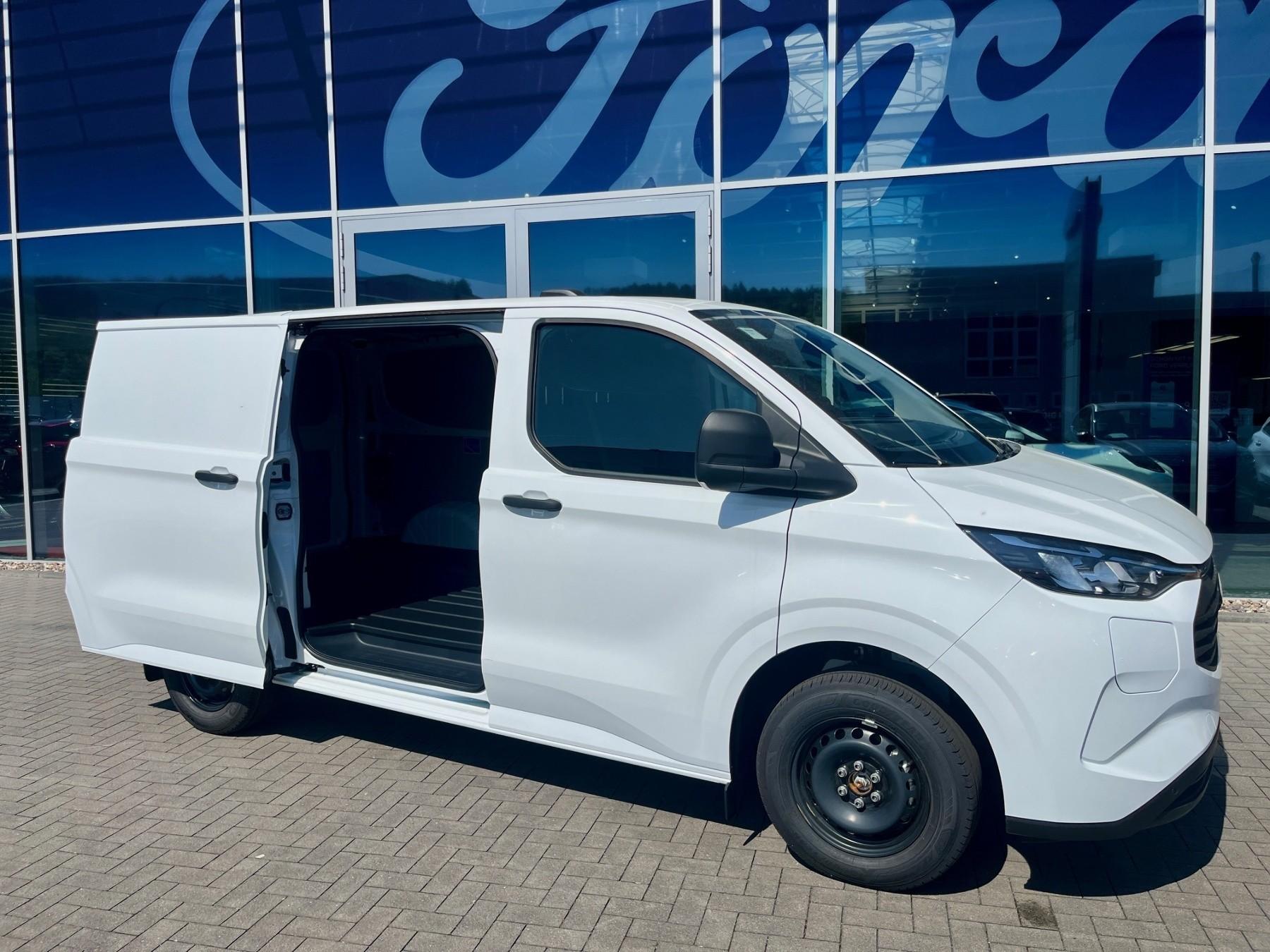 FORD PHEV TREND 320L1 *Laderaumschutz FORD PHEV TREND 320L1 *Laderaumschutz