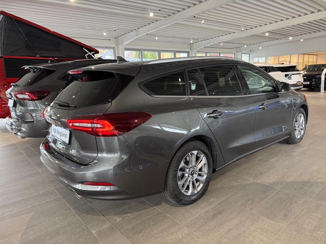 FORD TITANUM X Turnier 155PS MHEV Automatik FORD TITANUM X Turnier 155PS MHEV Automatik