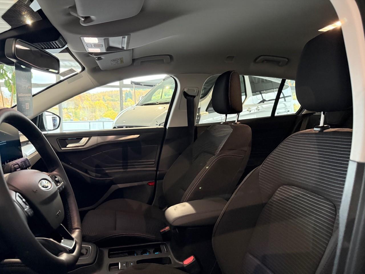 FORD TITANUM X Turnier 155PS MHEV Automatik FORD TITANUM X Turnier 155PS MHEV Automatik