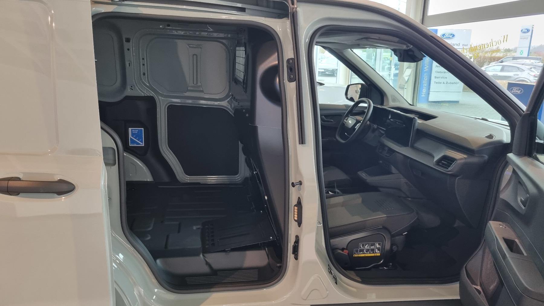 FORD VAN TREND 54KWH 136 ZE CT FWD FORD VAN TREND 54KWH 136 ZE CT FWD