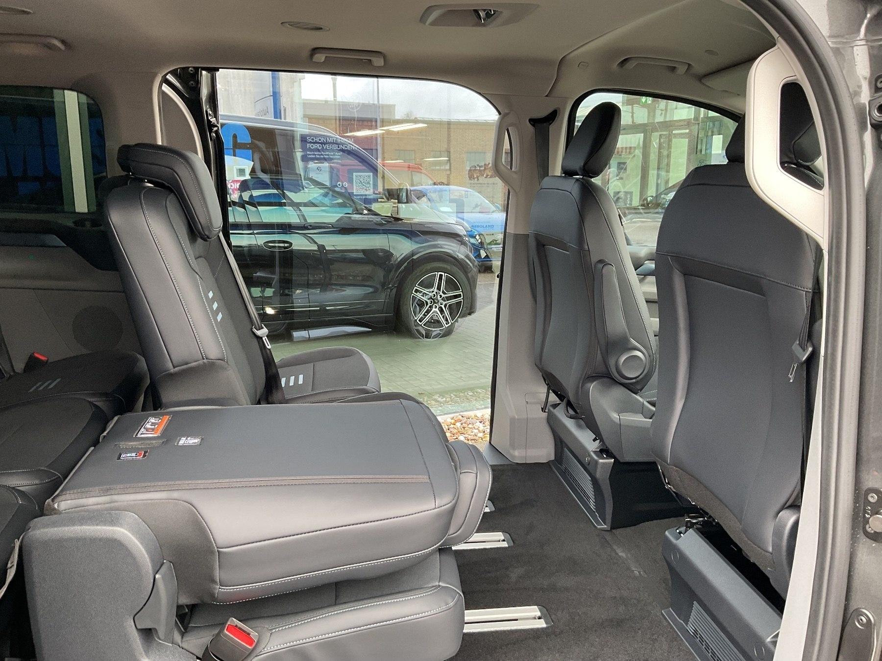 FORD 320 L1 170PS Active AWD AUTOMATIK FORD 320 L1 170PS Active AWD AUTOMATIK