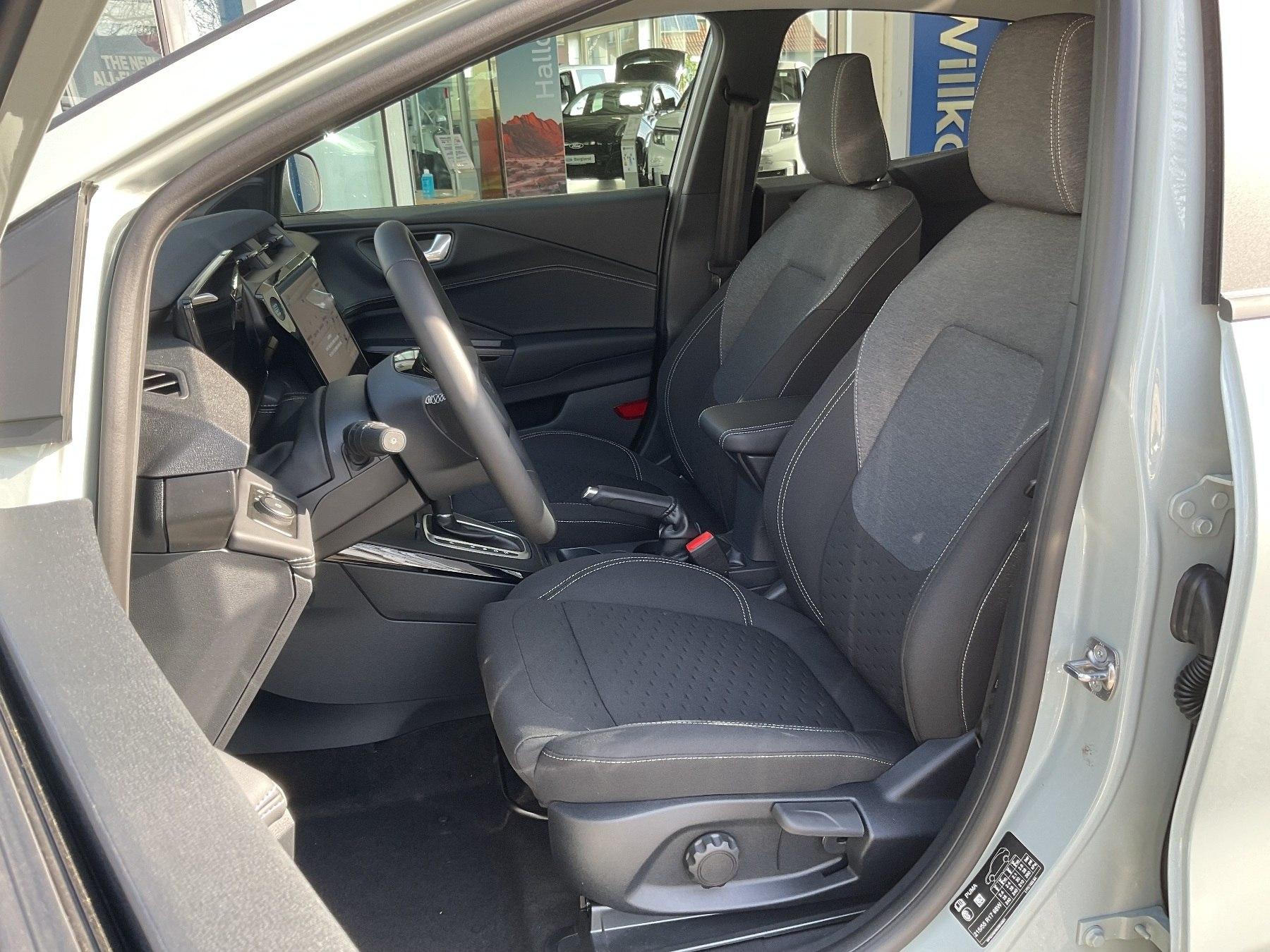 FORD Titanium MHEV *LED*SHZ*AHK*Ke*RFK*PDC*GRA* FORD Titanium MHEV *LED*SHZ*AHK*Ke*RFK*PDC*GRA*