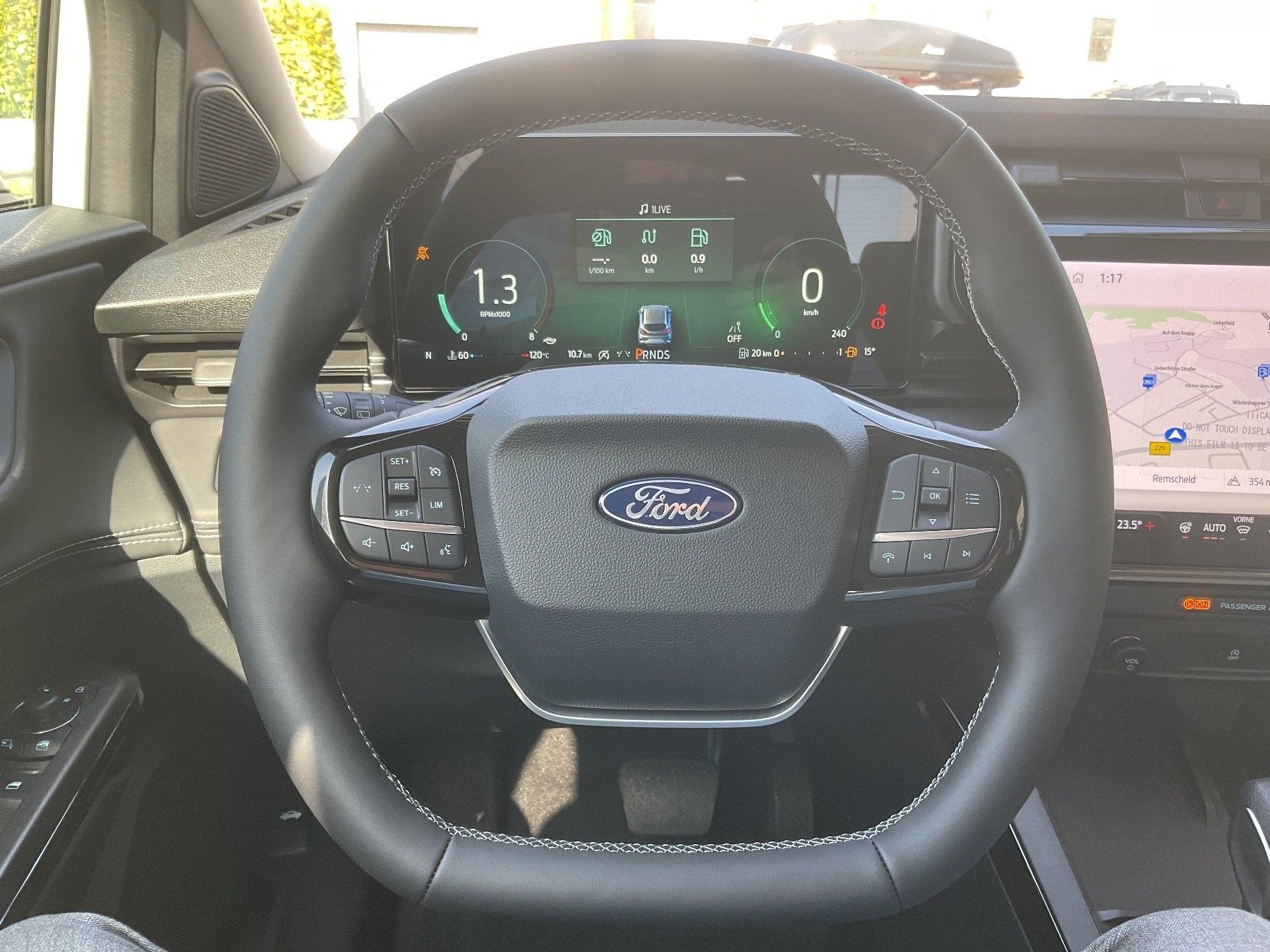 FORD Titanium MHEV *LED*SHZ*AHK*Ke*RFK*PDC*GRA* FORD Titanium MHEV *LED*SHZ*AHK*Ke*RFK*PDC*GRA*