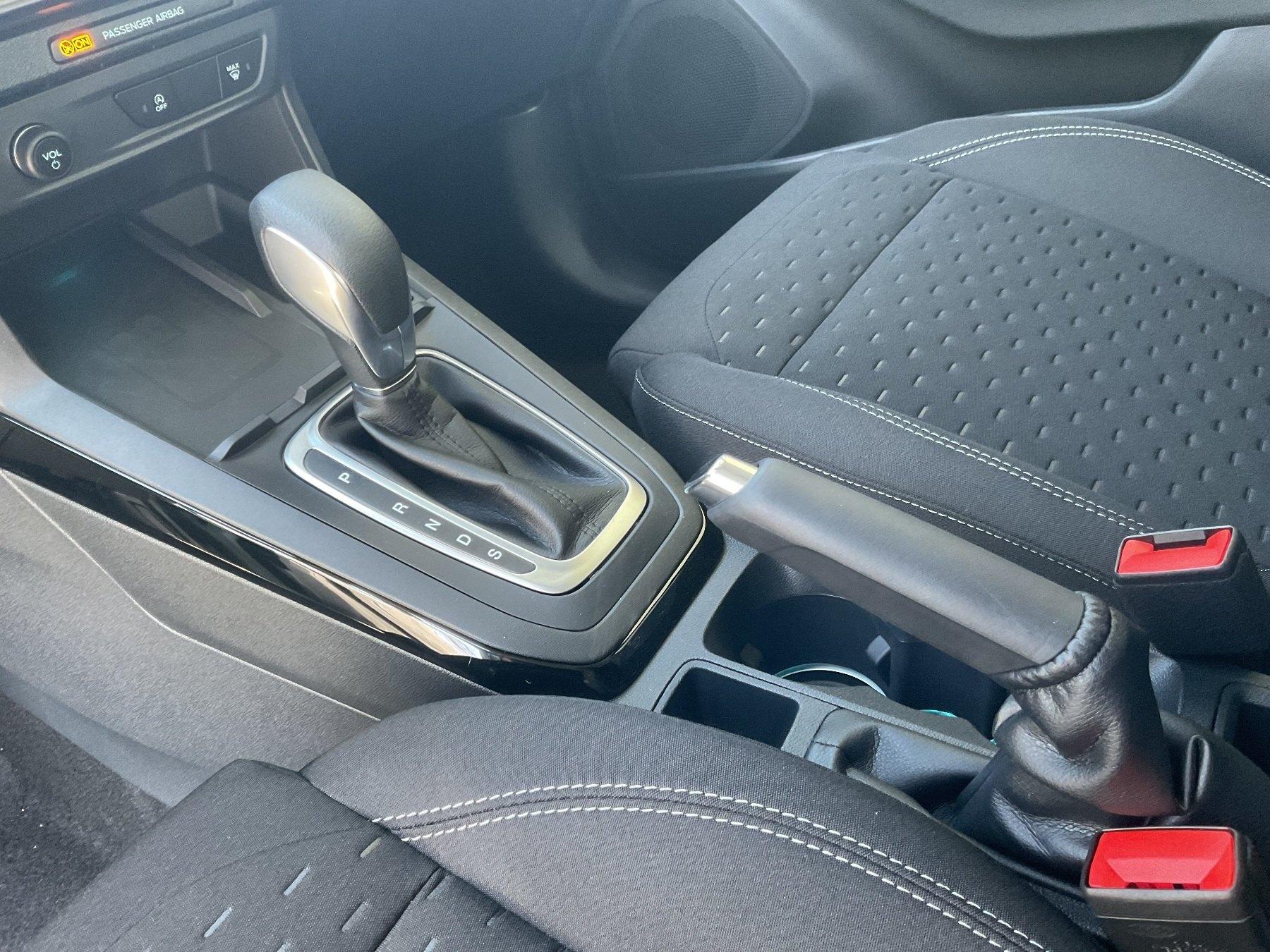 FORD Titanium MHEV *LED*SHZ*AHK*Ke*RFK*PDC*GRA* FORD Titanium MHEV *LED*SHZ*AHK*Ke*RFK*PDC*GRA*