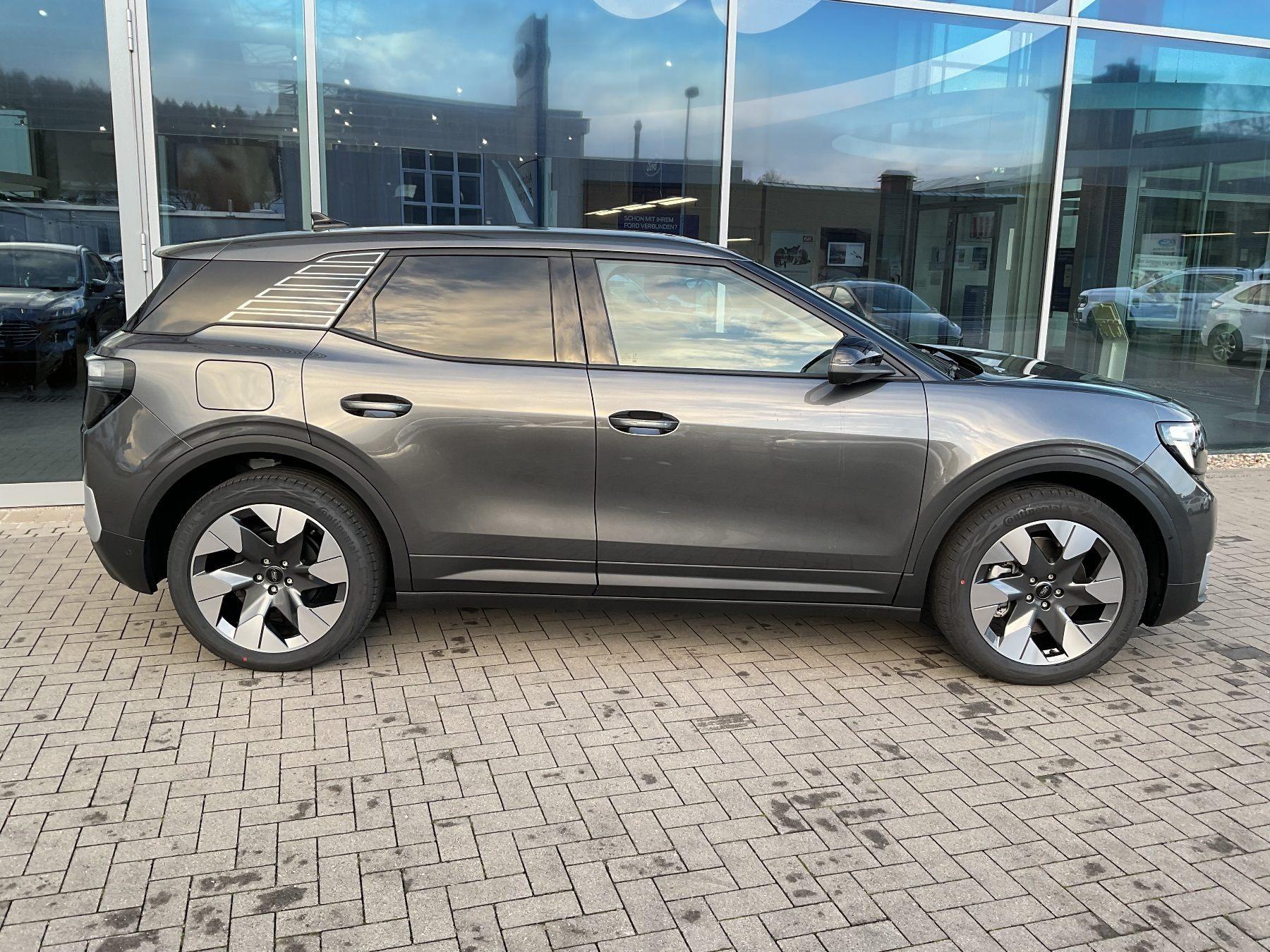 FORD PREMIUM 77KW RWD FAHRERASSISTENZPAKET FORD PREMIUM 77KW RWD FAHRERASSISTENZPAKET