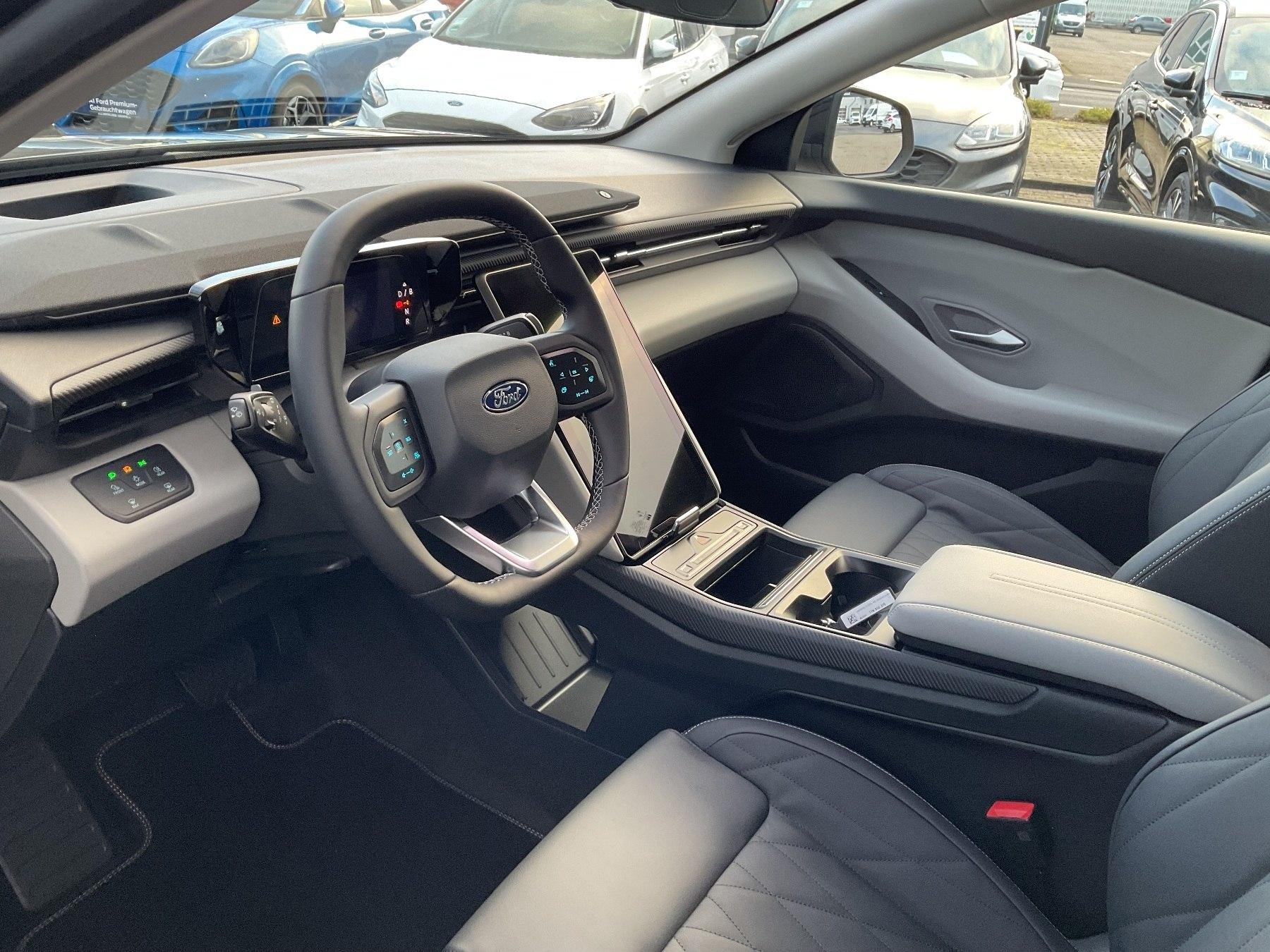 FORD PREMIUM 77KW RWD FAHRERASSISTENZPAKET FORD PREMIUM 77KW RWD FAHRERASSISTENZPAKET