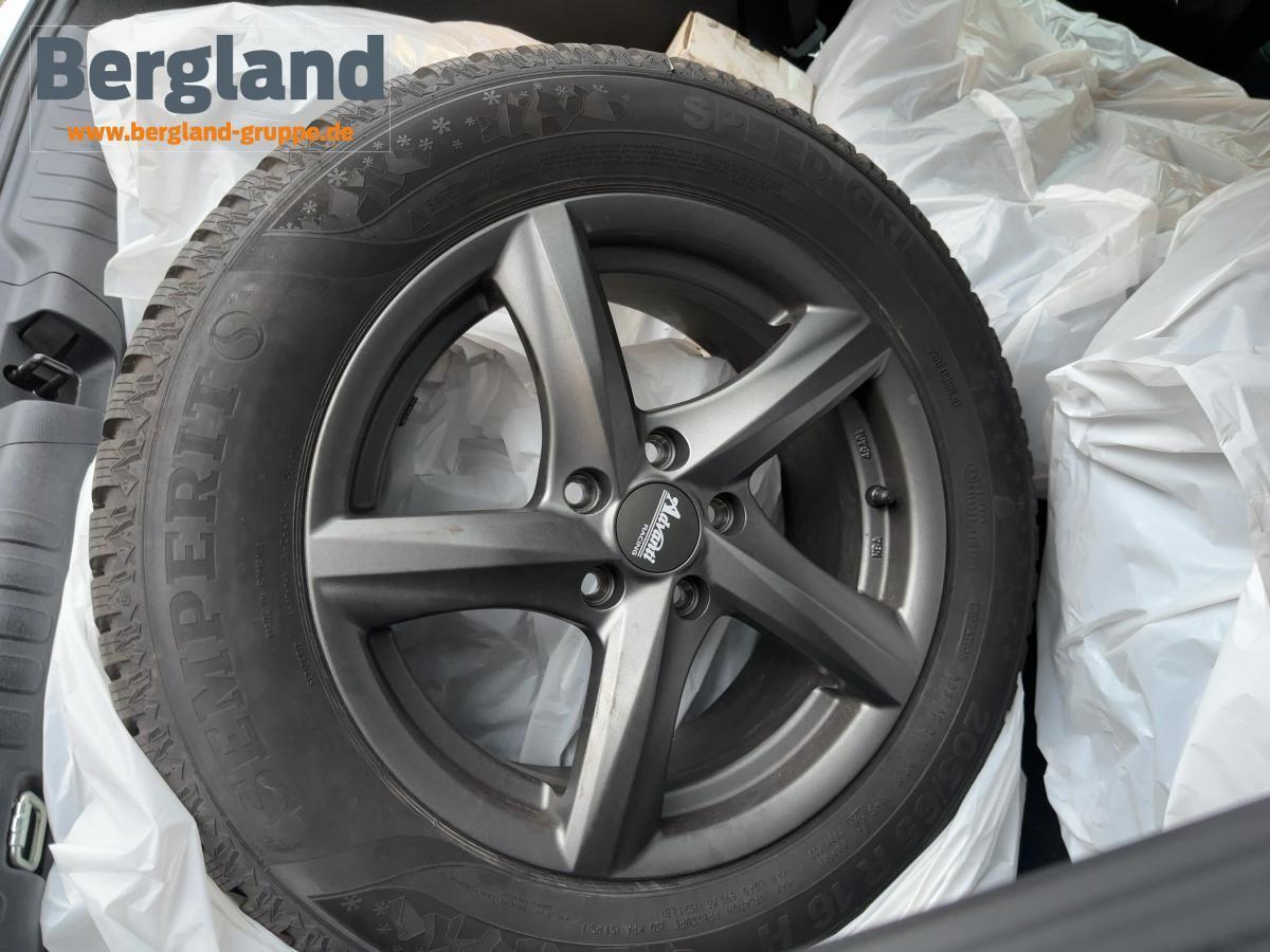 FORD 1,0 l EcoBoost 125 PS ST-Line X FORD 1,0 l EcoBoost 125 PS ST-Line X