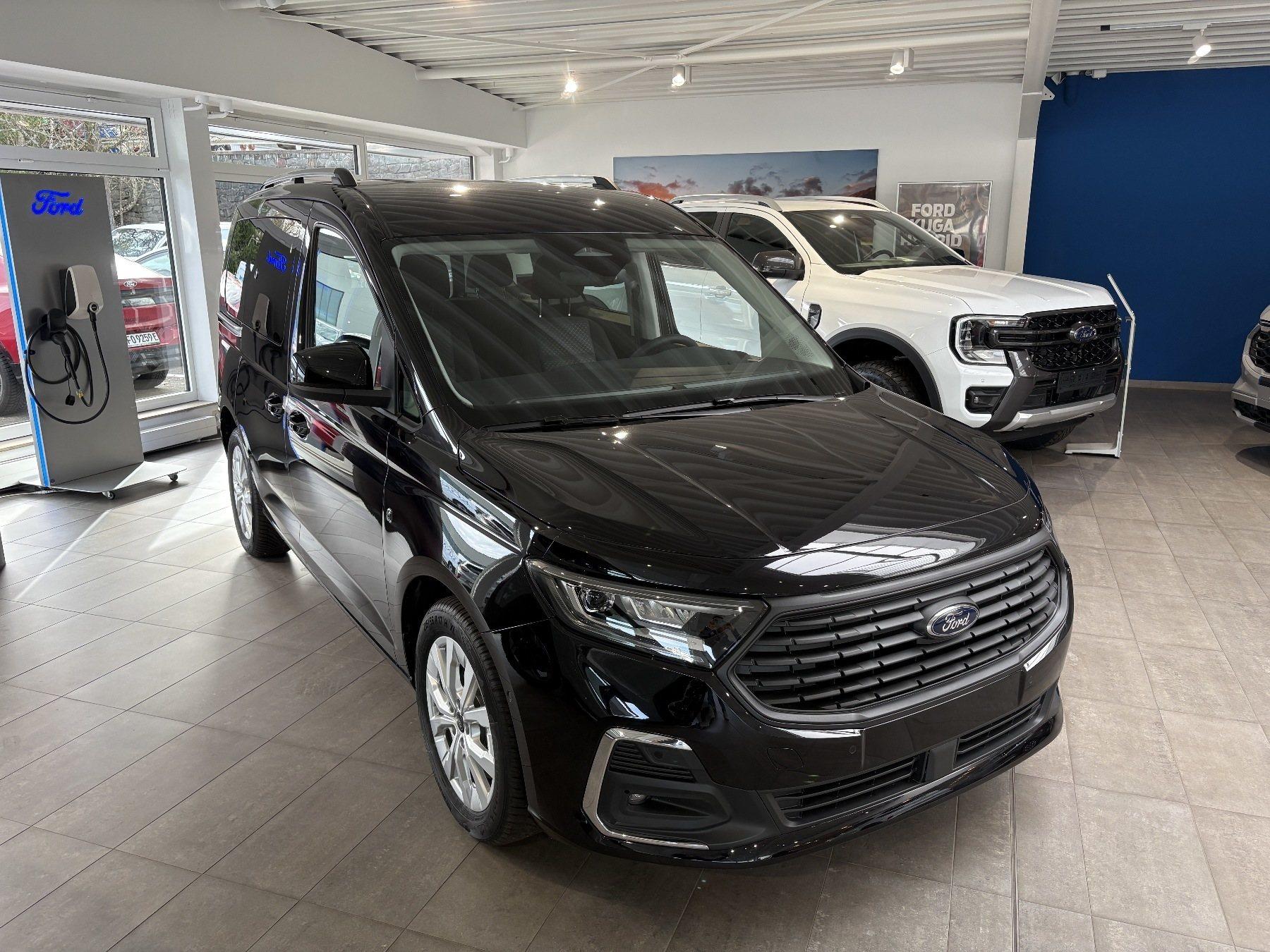 FORD Titanium L1 7-Gang