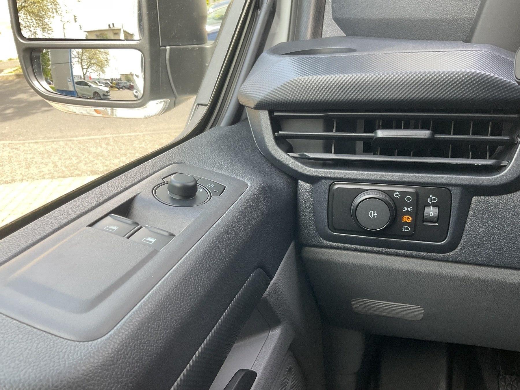 FORD Kombi PKW Trend 320L1 *LED*RFK*Ke FORD Kombi PKW Trend 320L1 *LED*RFK*Ke