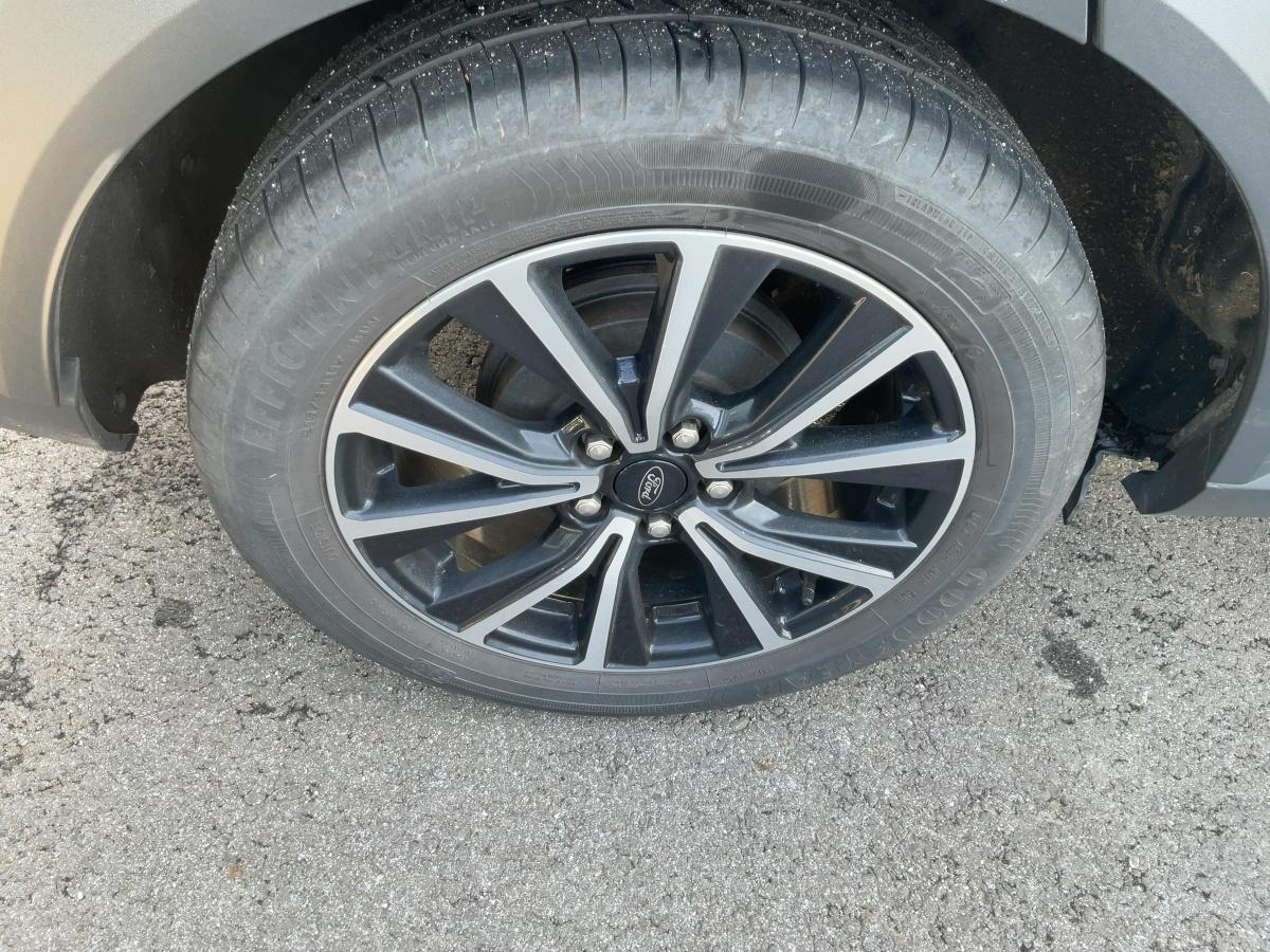 FORD Titanium 1.0 125PS FORD Titanium 1.0 125PS