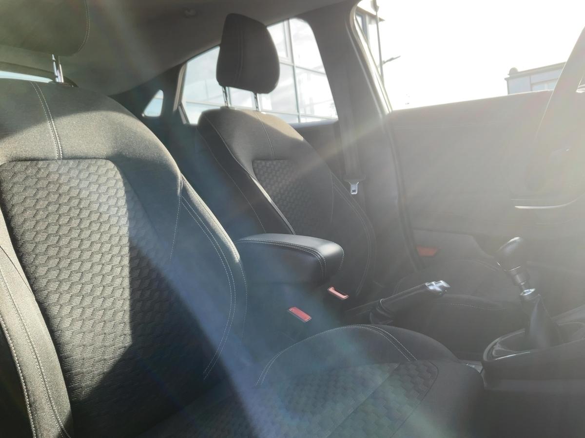 FORD Titanium 1.0 125PS FORD Titanium 1.0 125PS